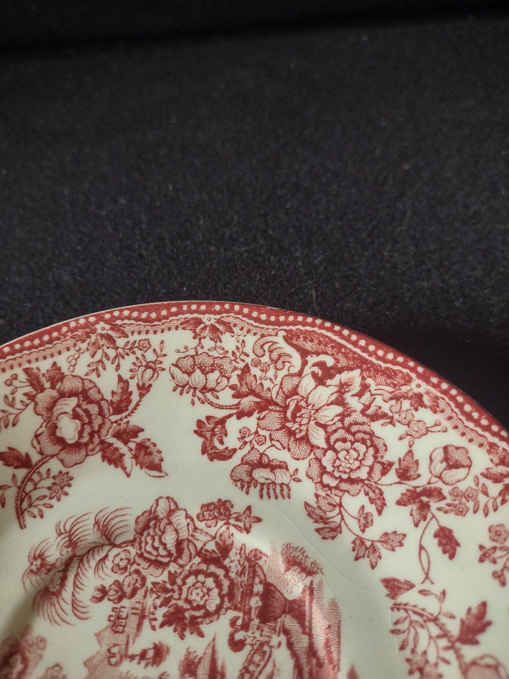 Vintage Tonquin Royal Staffordshire Ironstone England Red Saucer [5960]
