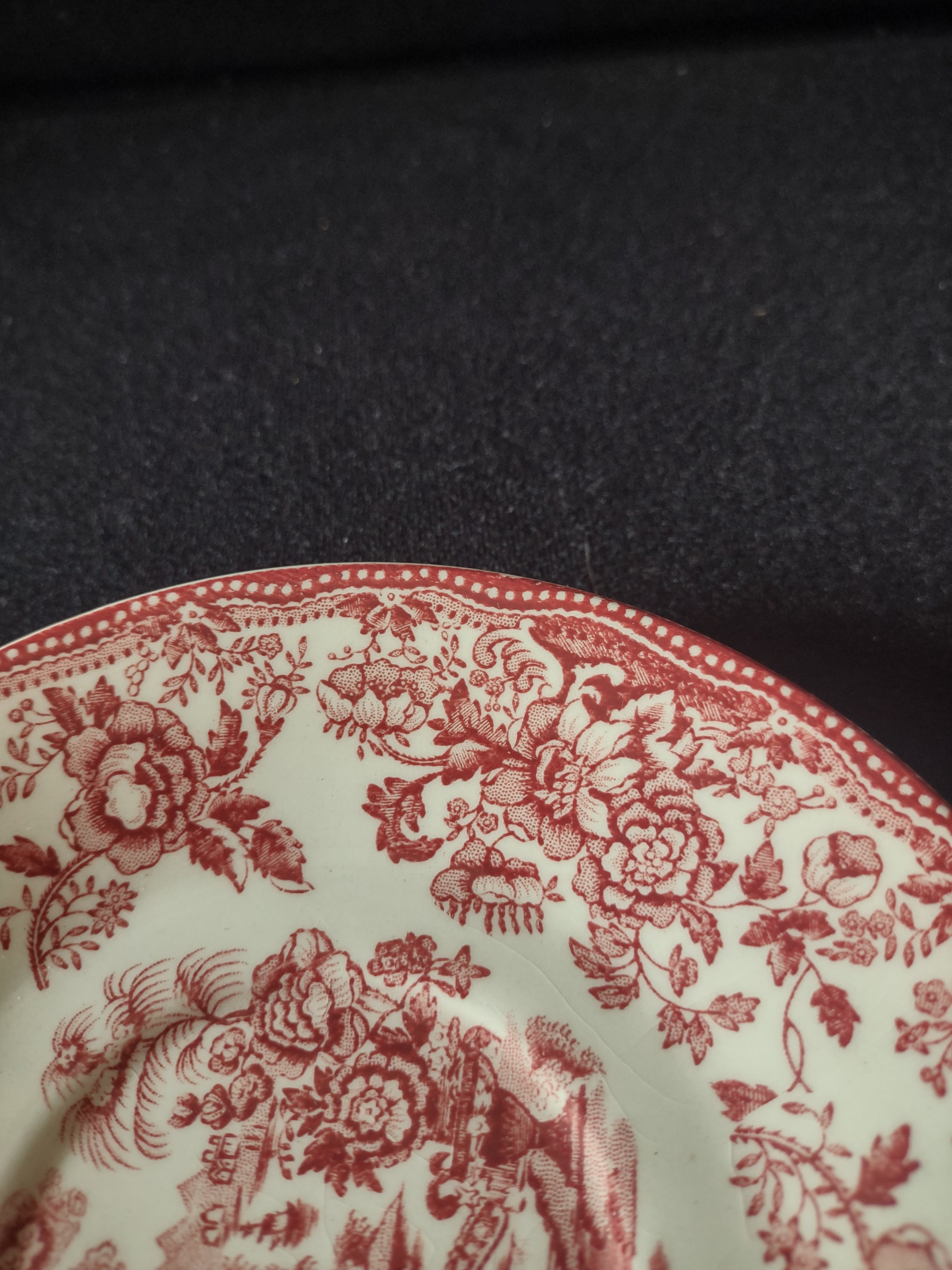 Vintage Tonquin Royal Staffordshire Ironstone England Red Saucer [5960]