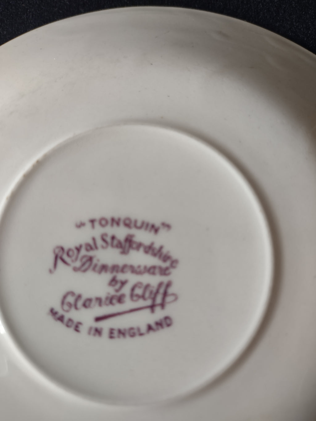 Vintage Clarice Cliff Staffordshire Tonquin Purple Transferware Saucer [5962]