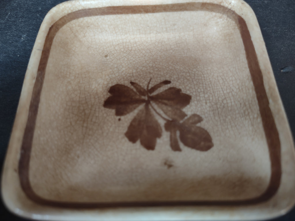 Vintage Meakin Royal Ironstone Butter Pat Heavy Crazing Brown Leaf England [5981]