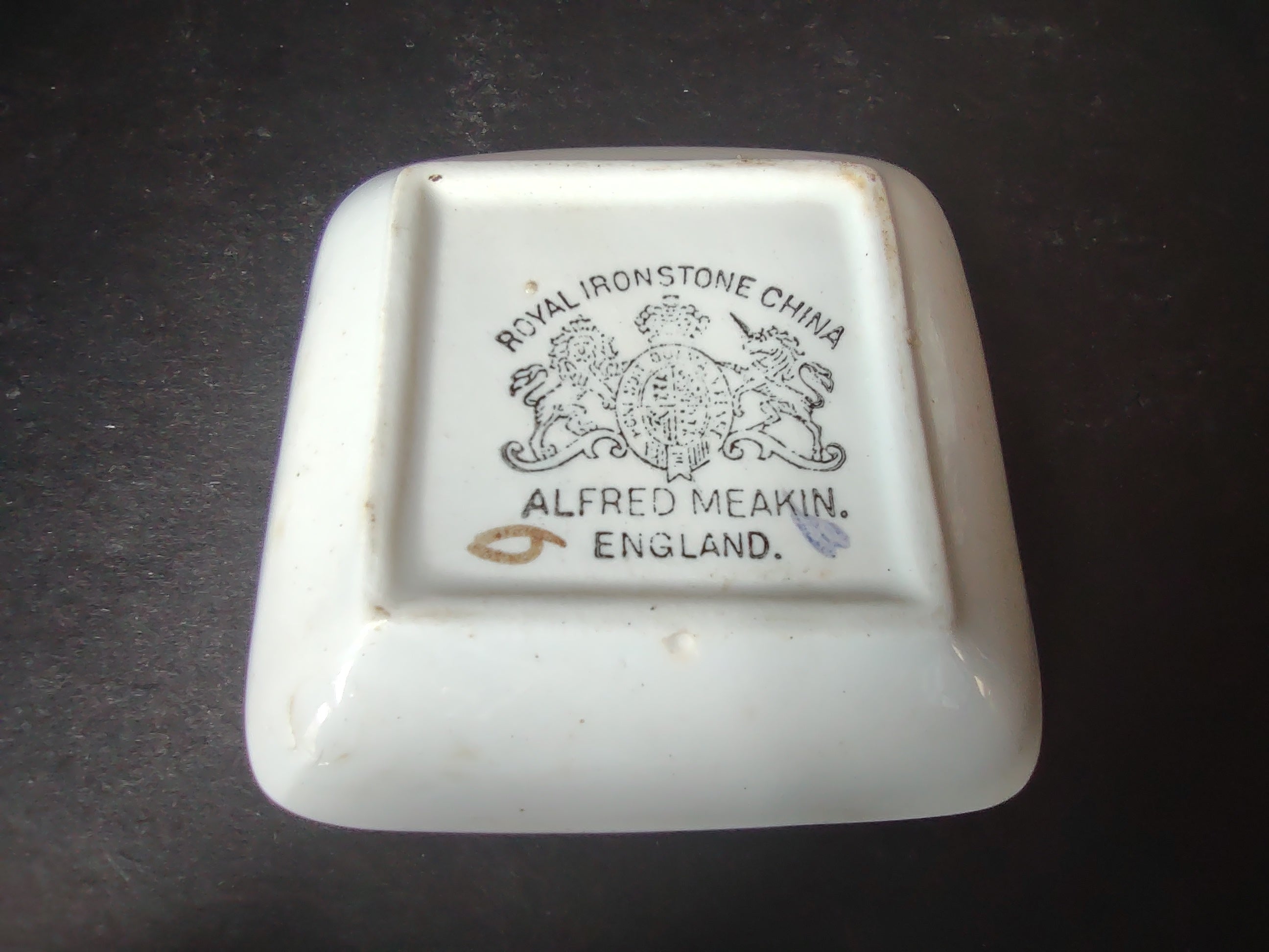 Vintage Alfred Meakin Royal Ironstone Butter Pat Brown Leaf England [5984]