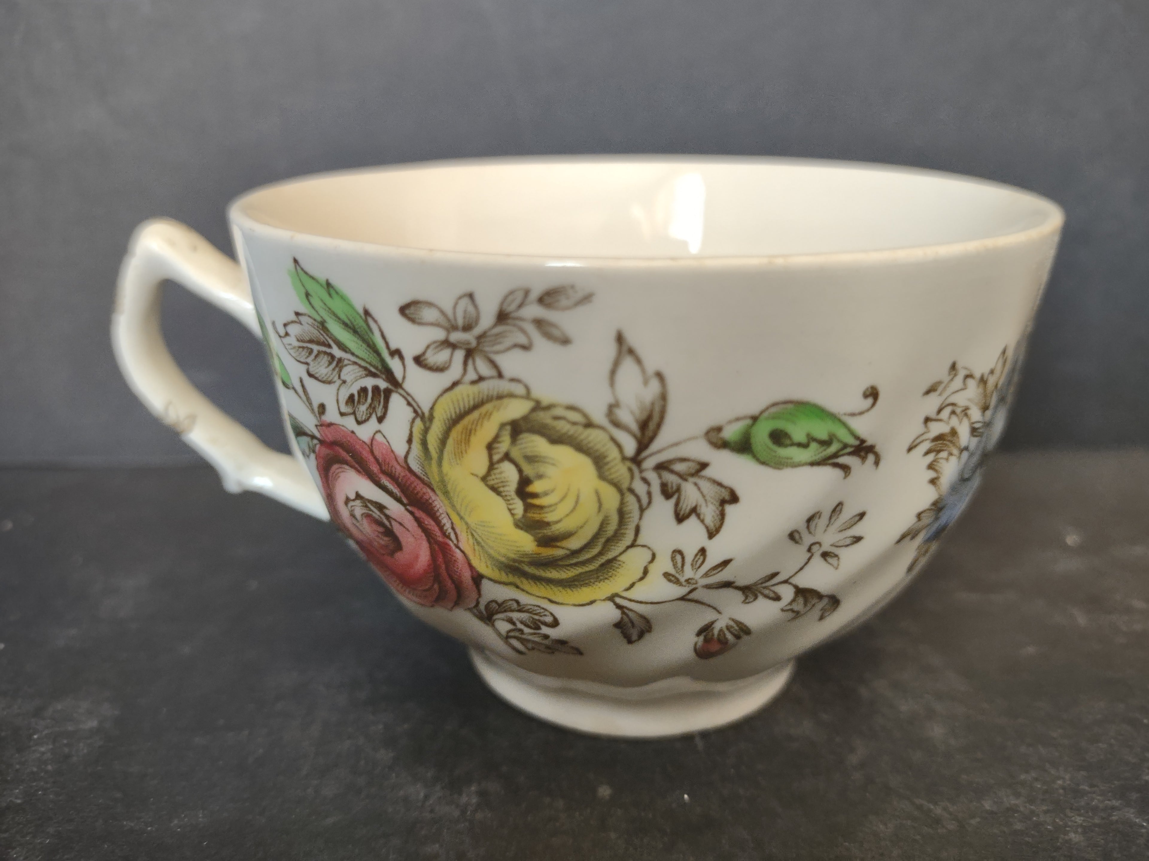 Vintage Floral Bouquet Rose Pansy Teacup Pink Yellow Purple Gold Trim [6041]