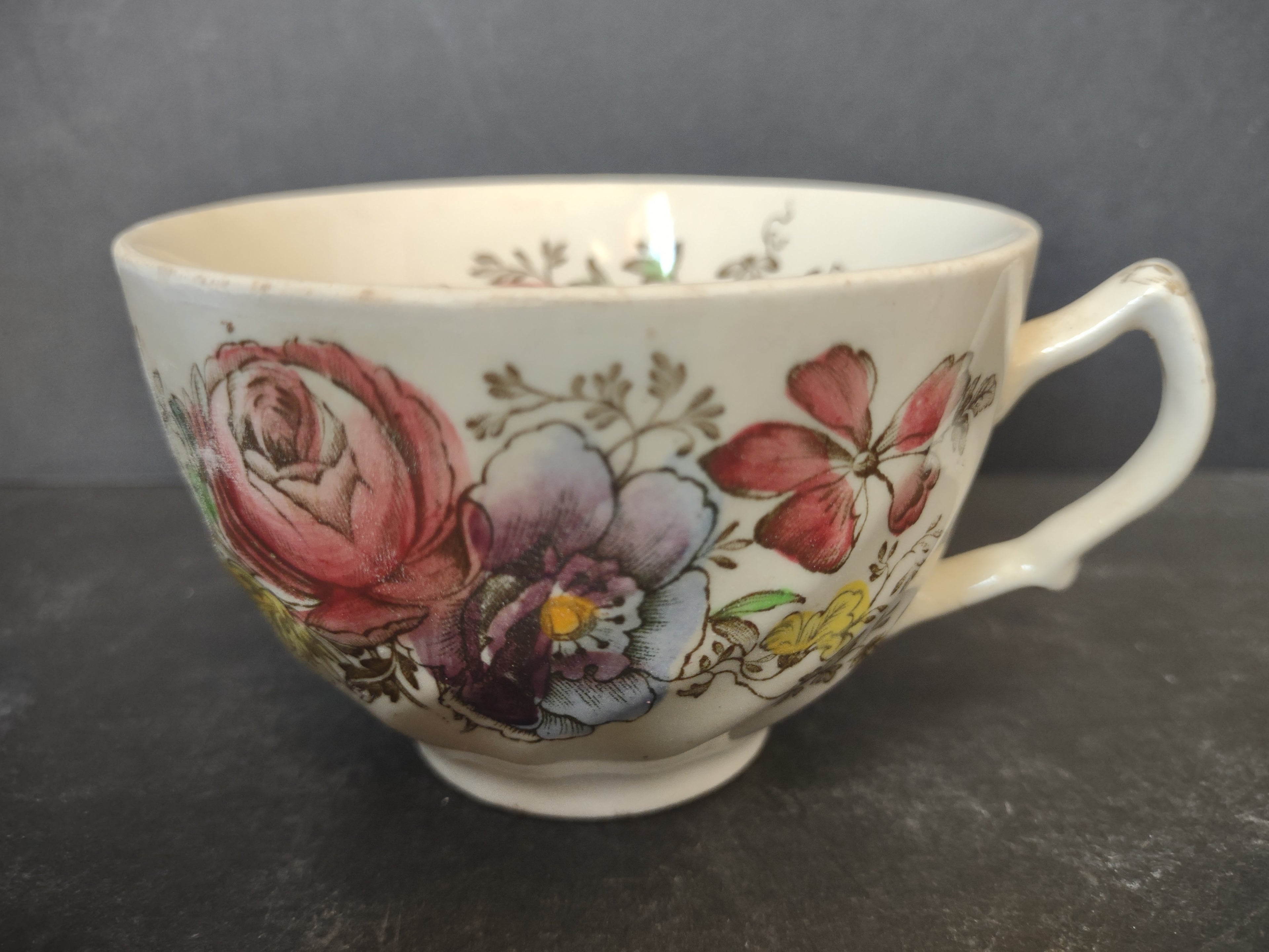 Vintage Floral Bouquet Rose Pansy Teacup Pink Yellow Purple Gold Trim [6041]
