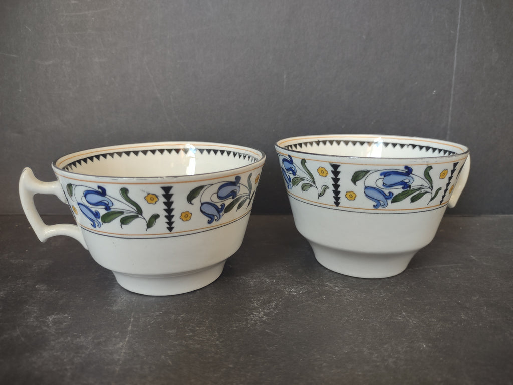 Vintage Wood & Sons Bluebell Blue Tulip Floral Teacups Set of 2 England [6040]
