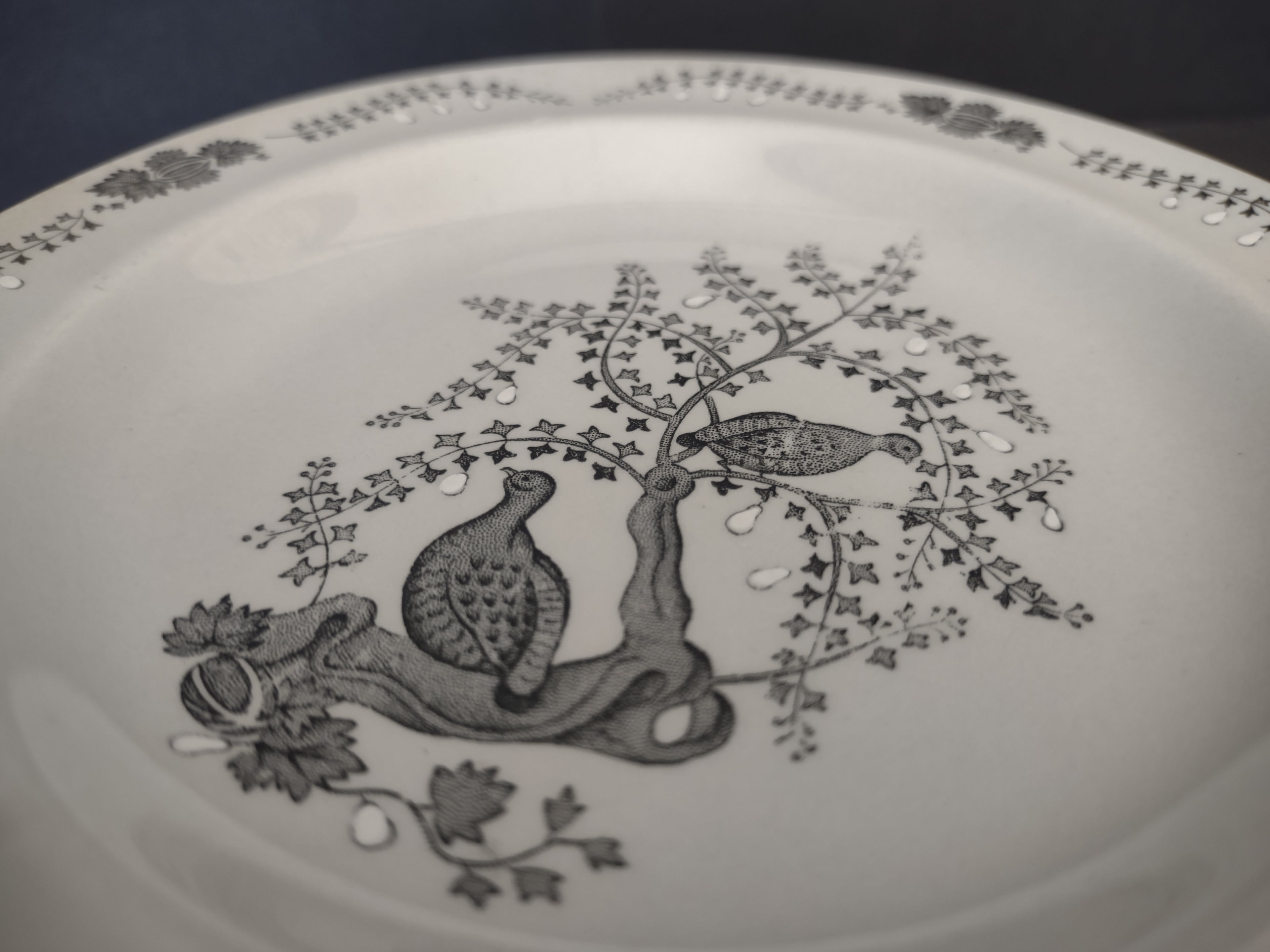 Vintage Wedgwood Partridge Bird Ivy Tree Gray Transferware Plate Set 8 [6034]