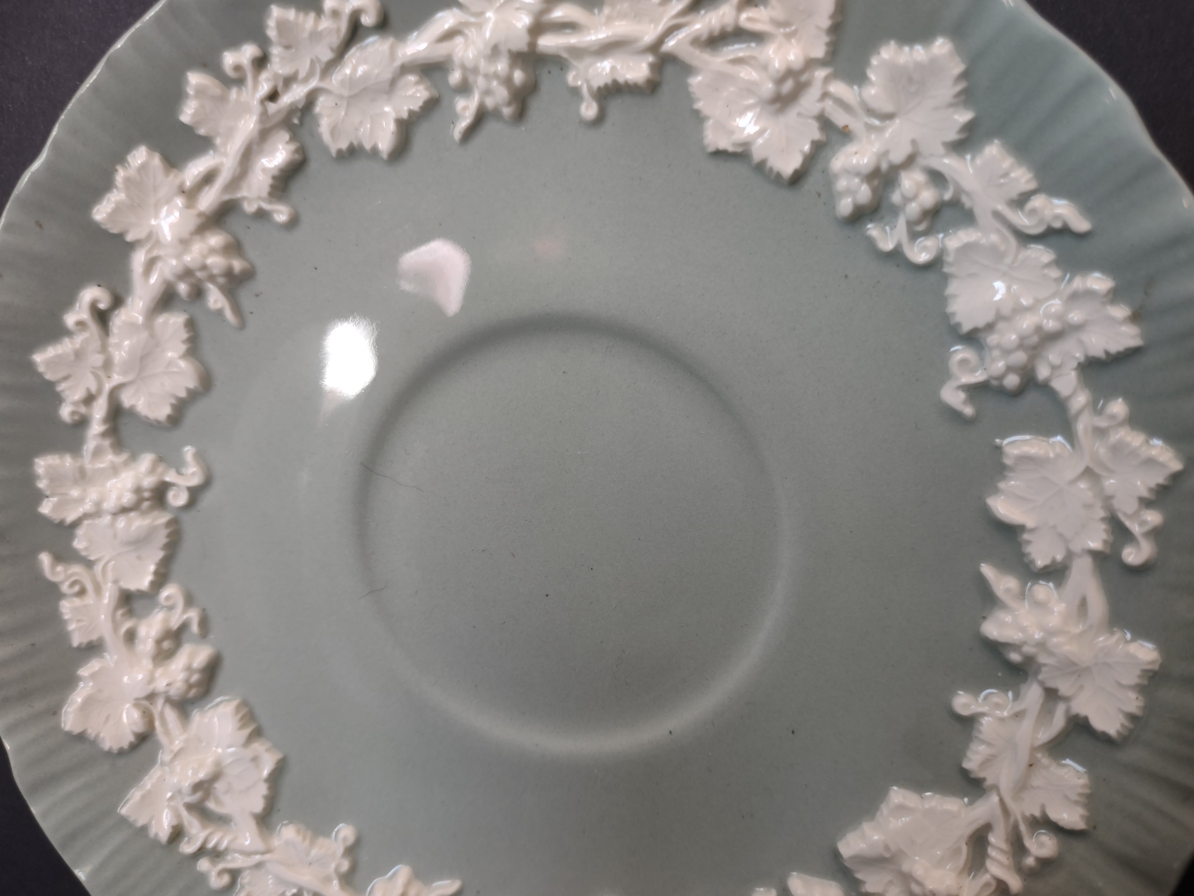 Vintage Wedgwood Embossed Queens Ware Grapevine Saucer Sage 6" [6033]