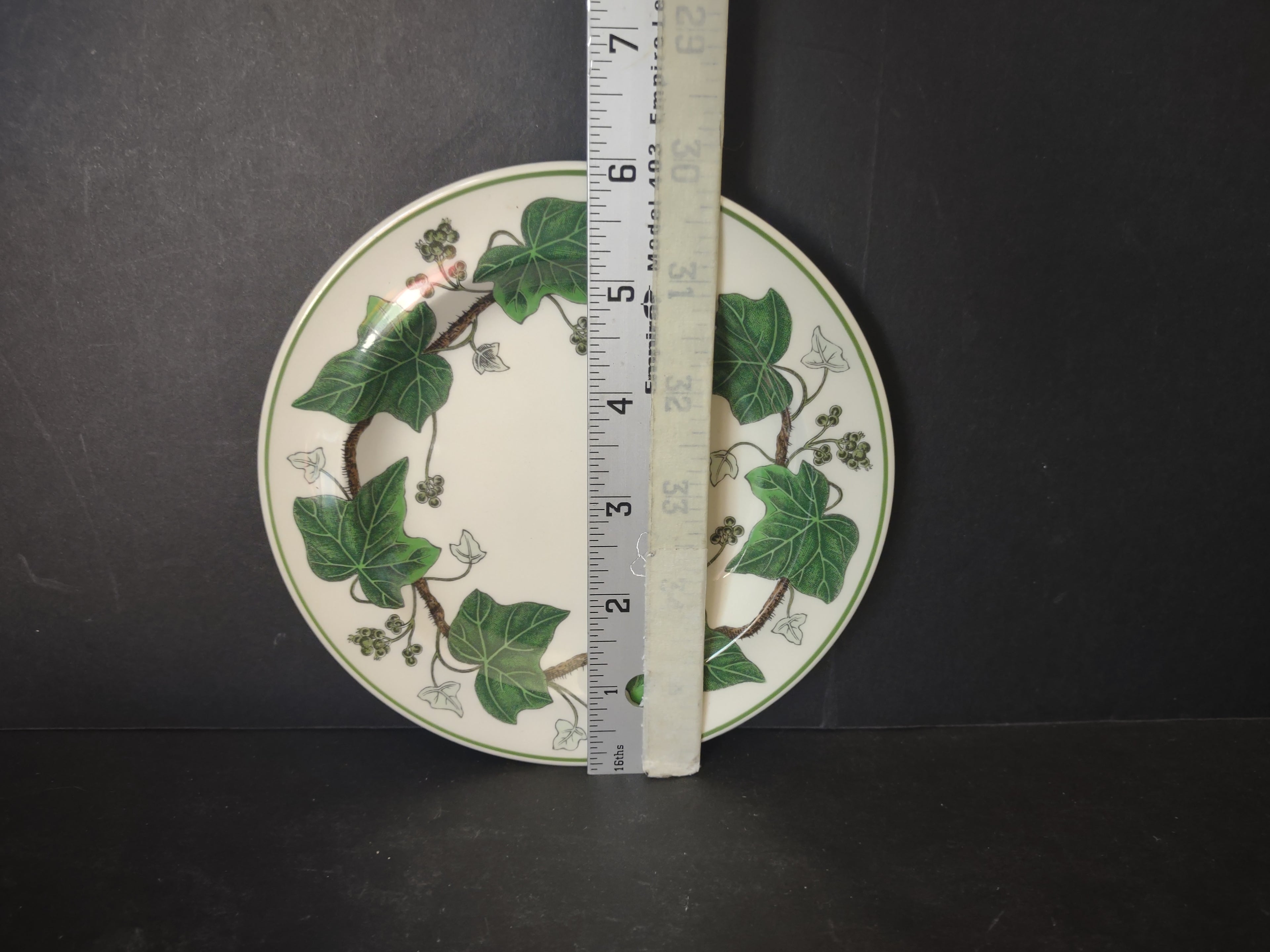 Vintage Wedgwood Napoleon Ivy Green Dessert Plates Set of 4 England [6021]