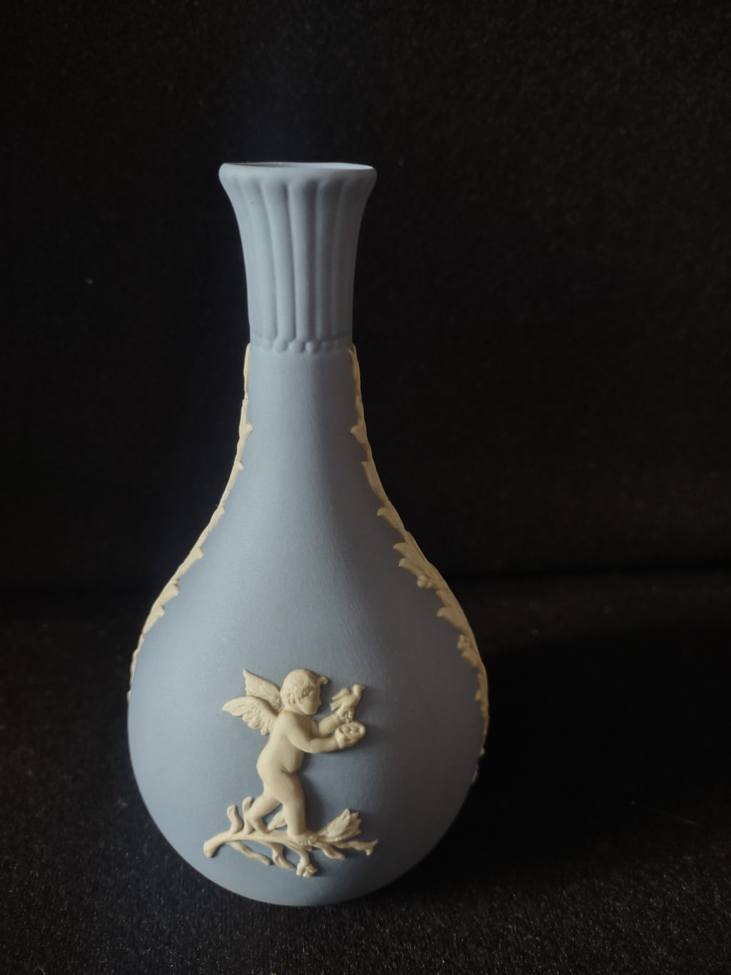 Vintage Wedgwood Blue Jasperware Cherub Bud Vase Neoclassical Relief 5" [6026]