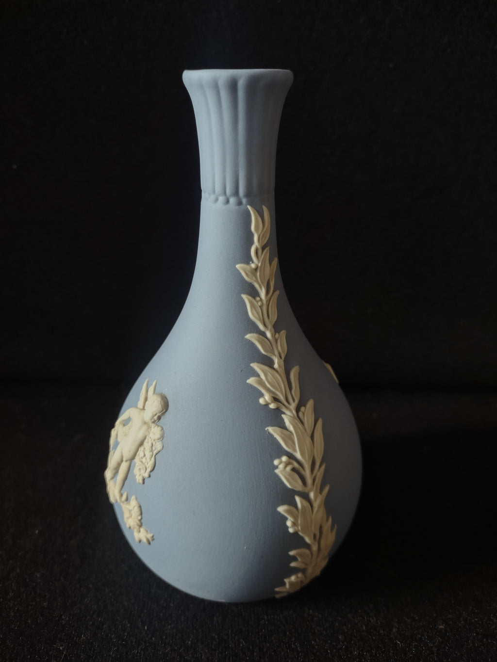 Vintage Wedgwood Blue Jasperware Cherub Bud Vase Neoclassical Relief 5" [6026]
