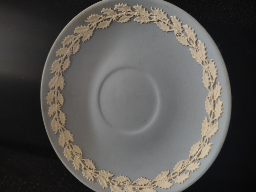 Vintage Wedgwood Blue Jasperware Saucer Holly Leaf Garland Made in England [6028]