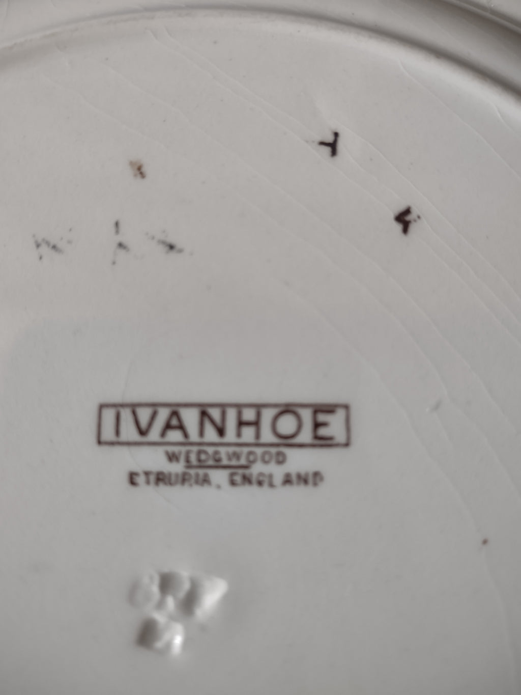 Vintage Wedgwood Ivanhoe Dinner Plate Ironstone England [6049]