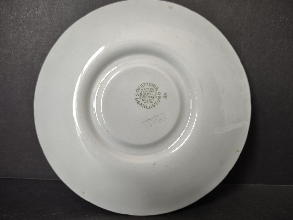 Vintage Wedgwood Queensware Embossed Grapevine Saucer Blue White [6092]