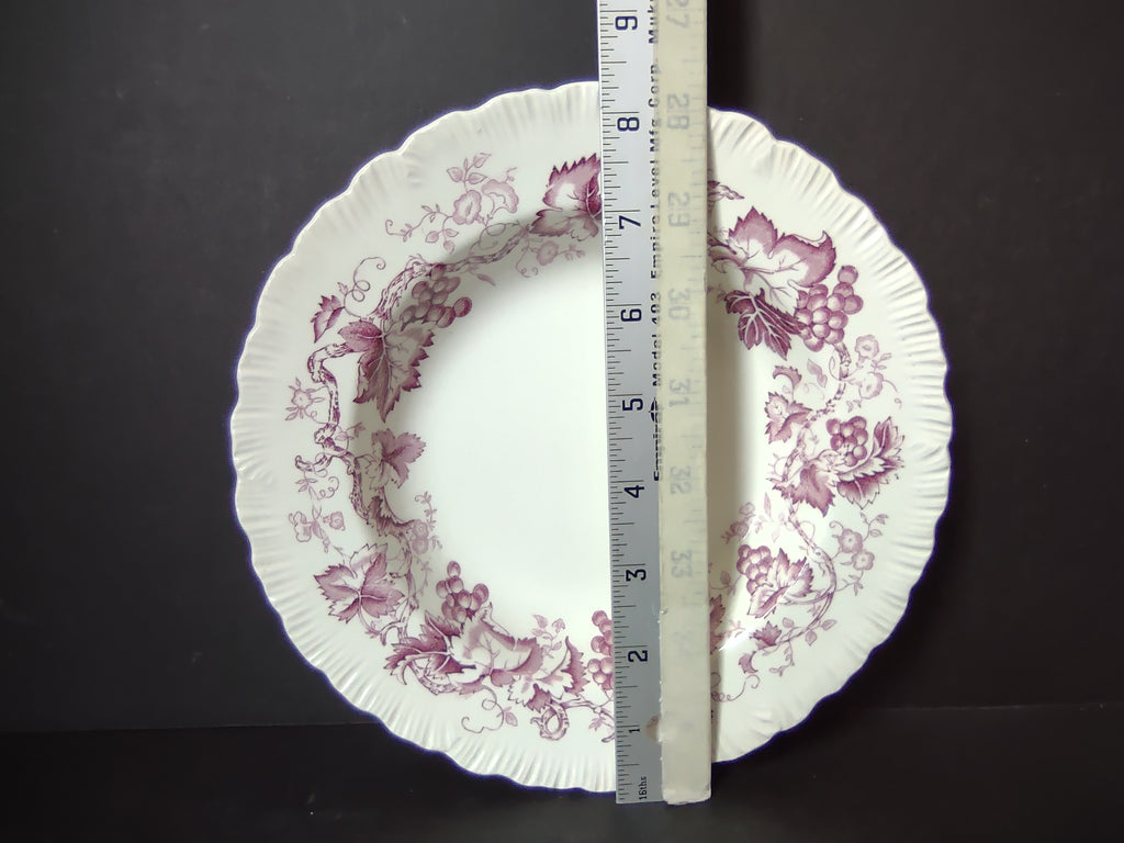 Vintage Wedgwood Old Vine Purple Transferware Scalloped Plate 9"CHIP [6091]
