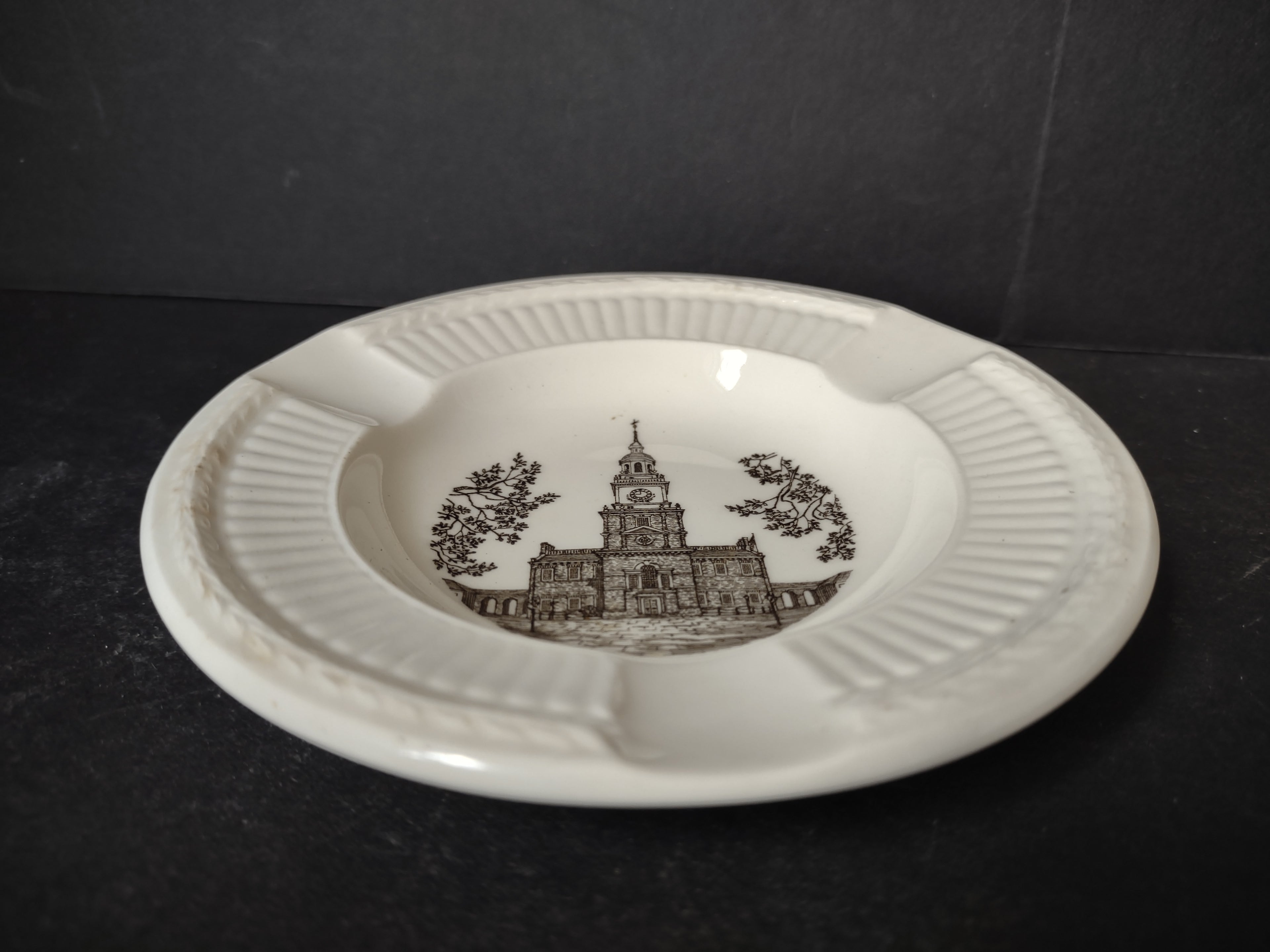 Vintage Wedgwood Independence Hall State House Brown Transferware Ashtray [6086]