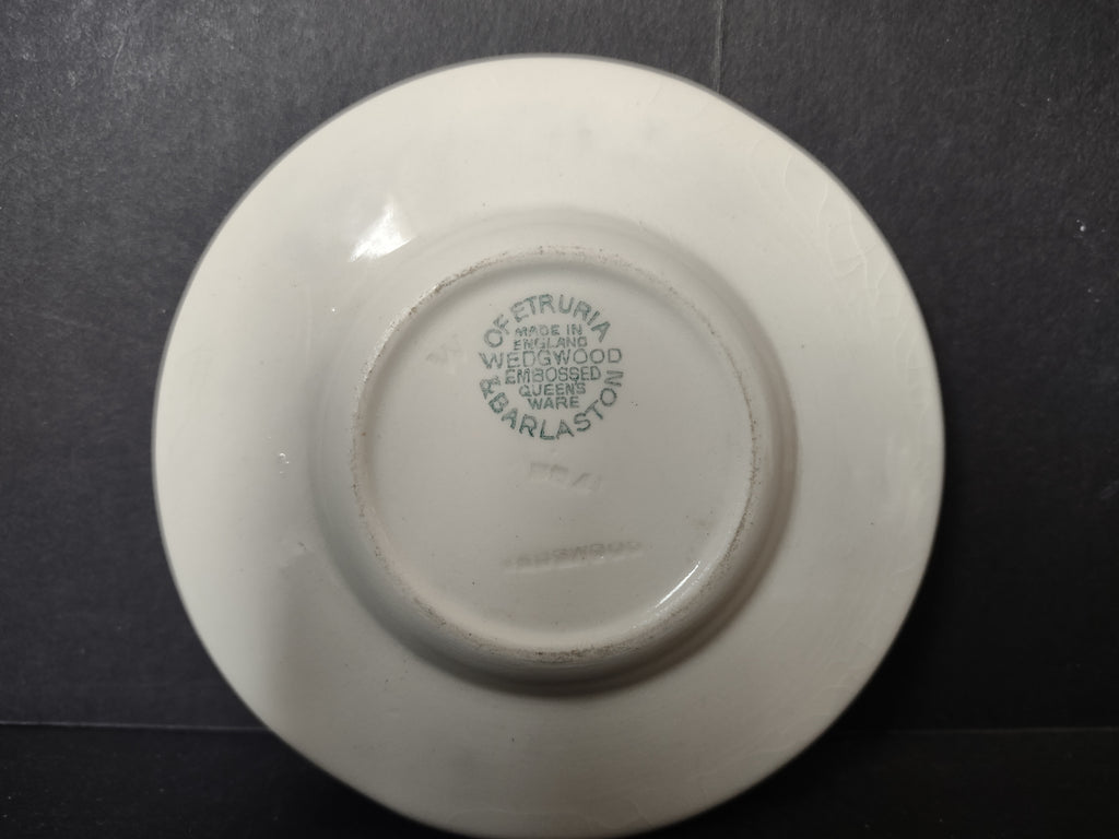 Vintage Wedgwood Embossed Queen's Ware Blue Grape Vine Ashtray Etruria [6083]