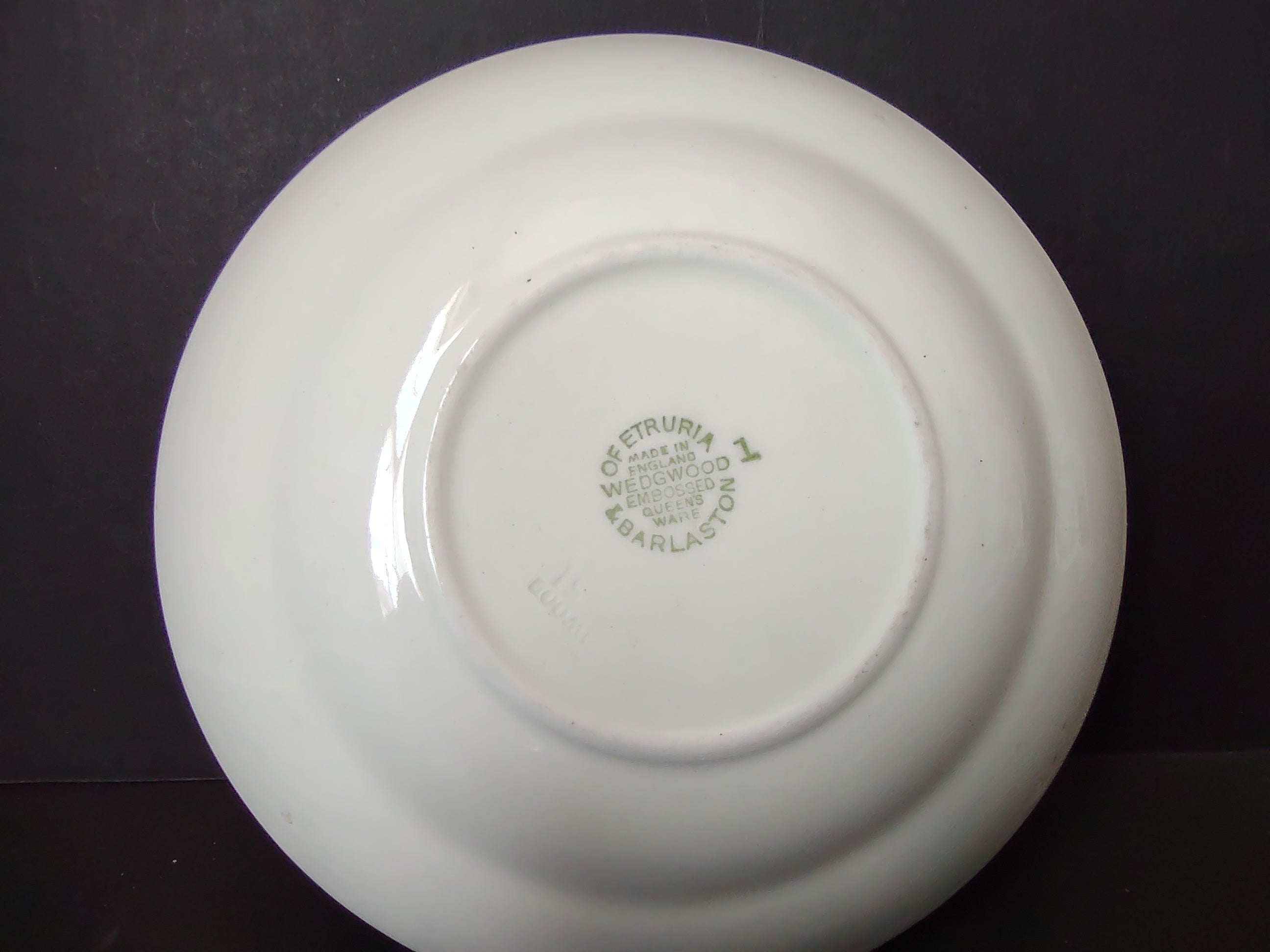Vintage Wedgwood Etruria Barlaston Blue Grape Vine Saucer Queen's Ware [6080]