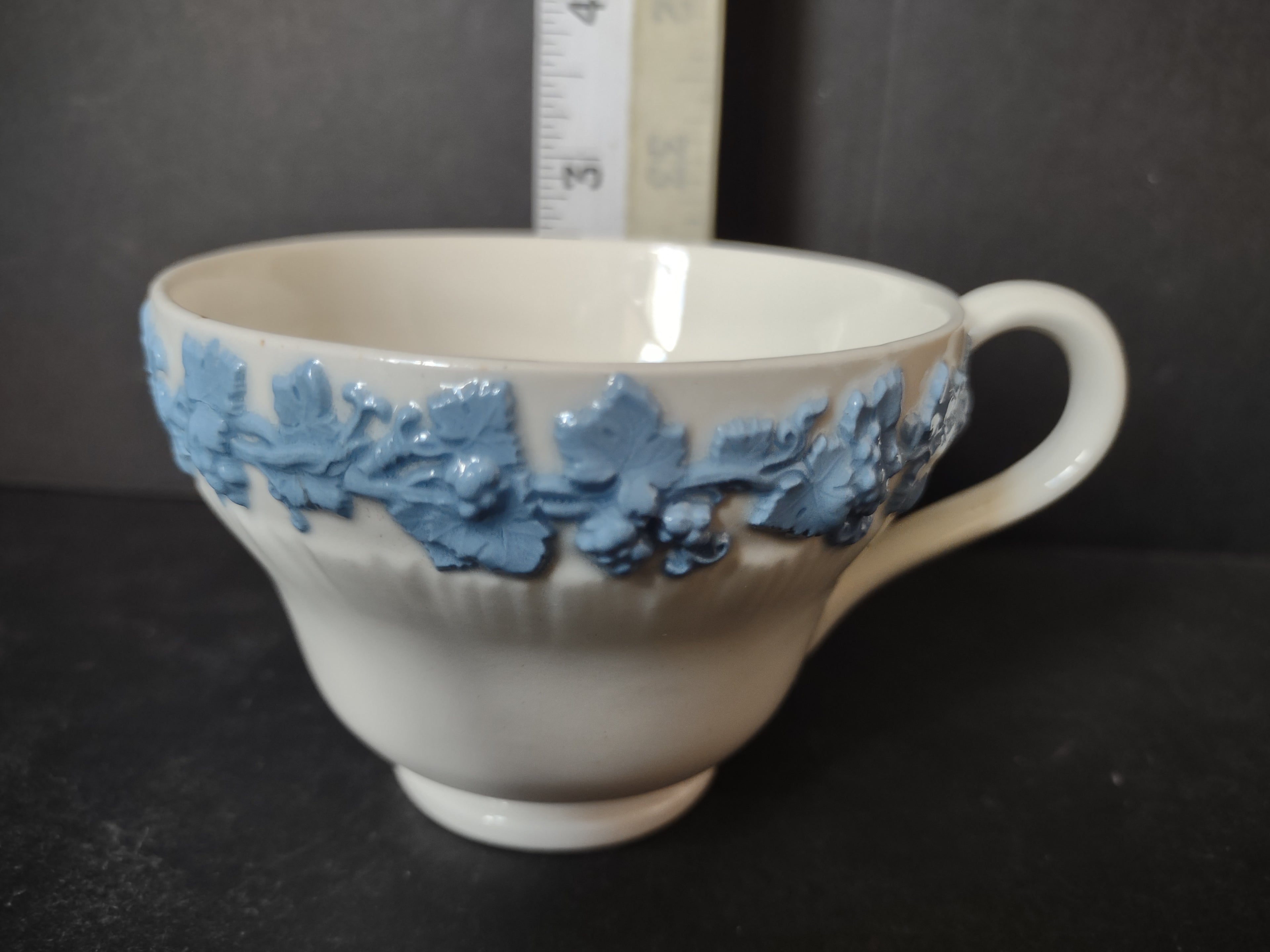 Vintage Wedgwood Embossed Queen's Ware Blue Grape Vine Teacup Fluted [6079]