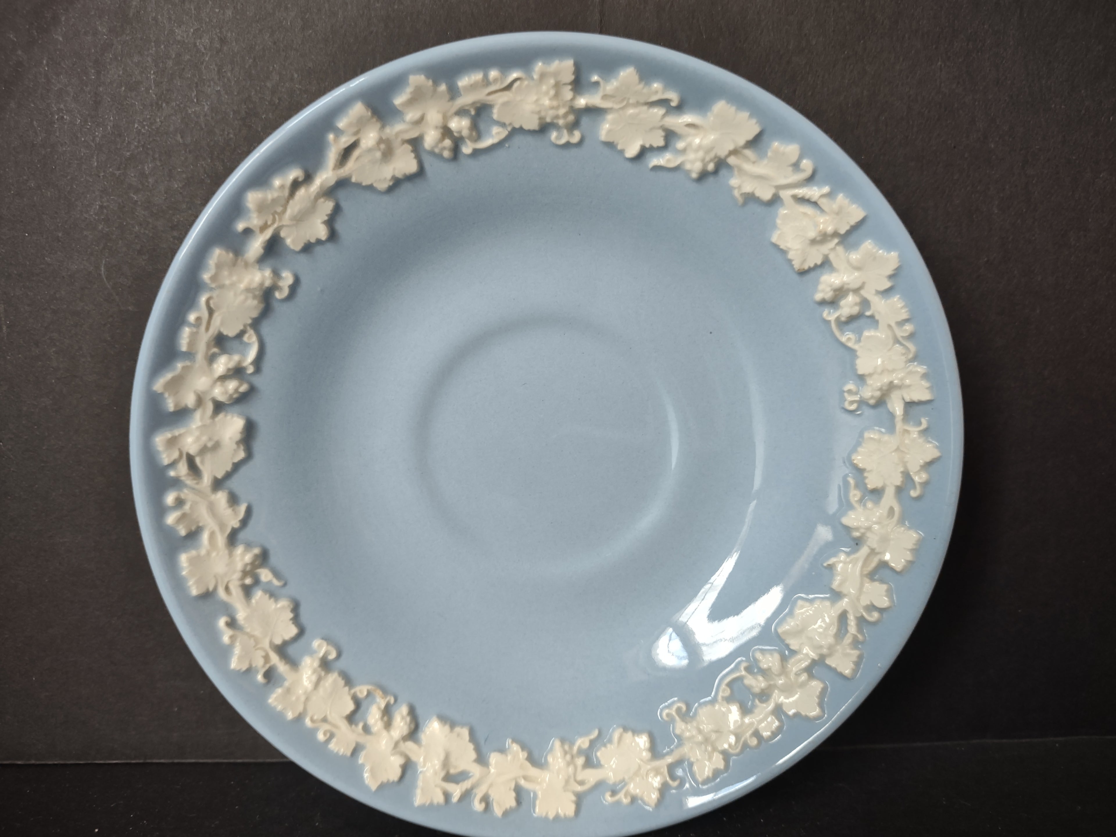 Vintage Wedgwood Embossed Queensware Blue Cream Grapevine Saucer Etruria [6074]