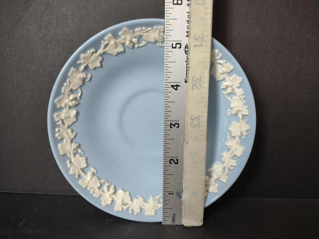 Vintage Wedgwood Embossed Queensware Blue Cream Grapevine Saucer Etruria [6074]