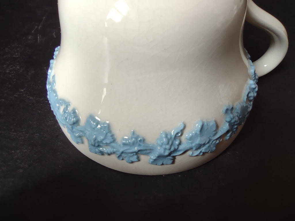 Vintage Wedgwood Embossed Queensware Cream Blue Grapevine Teacup Only [6071]