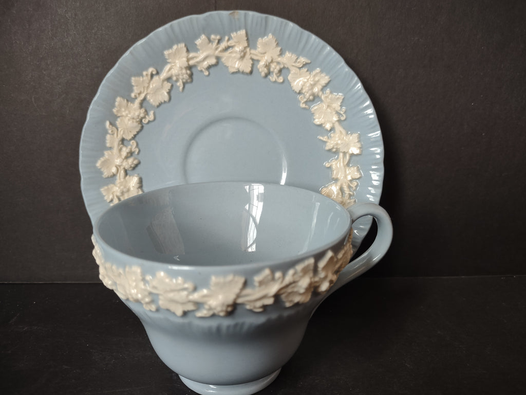 Vintage Wedgwood Embossed Queensware Blue Cup Saucer Grapevine Leaf [6070]