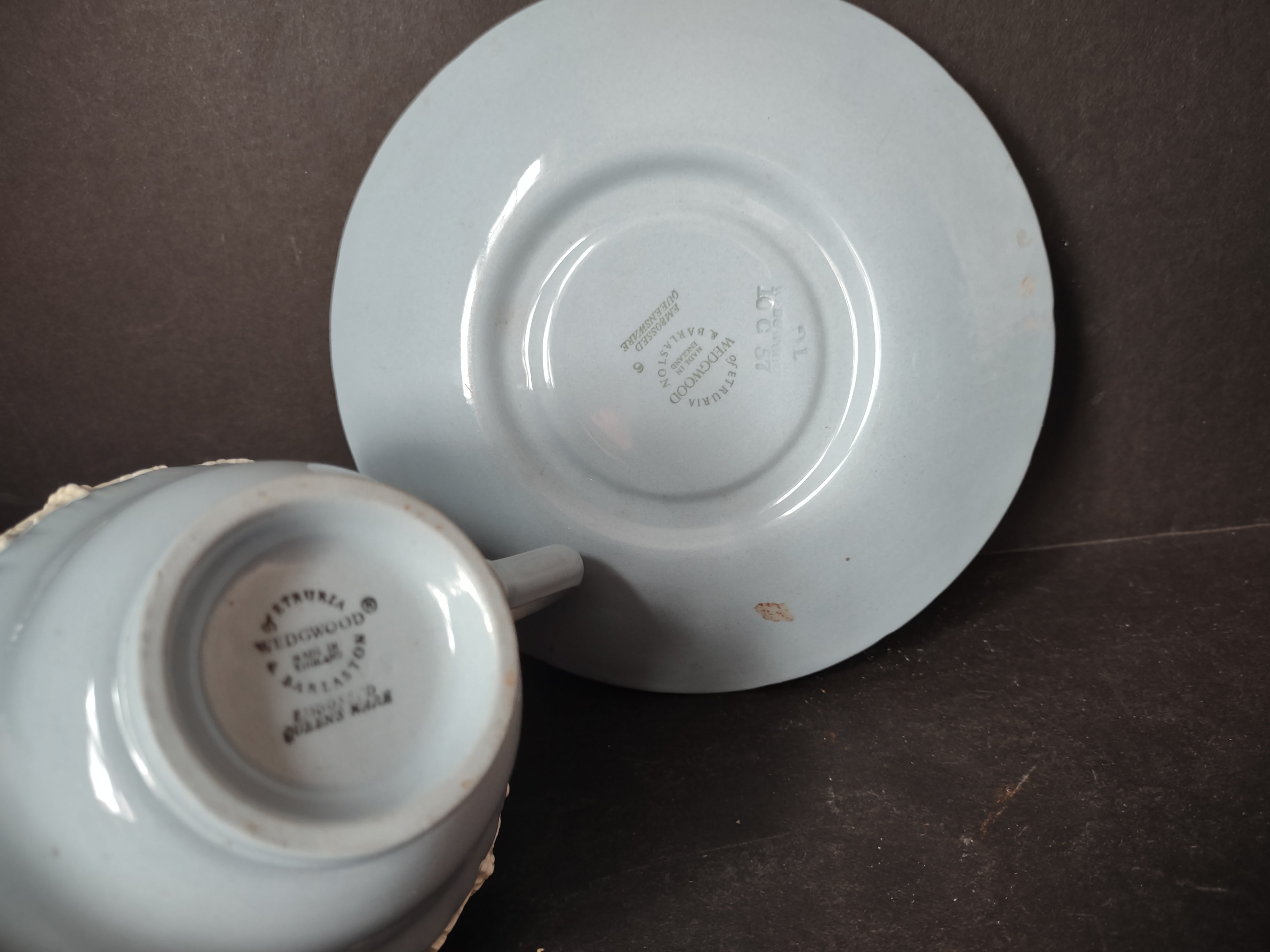 Vintage Wedgwood Embossed Queensware Blue Cup Saucer Grapevine Leaf [6070]