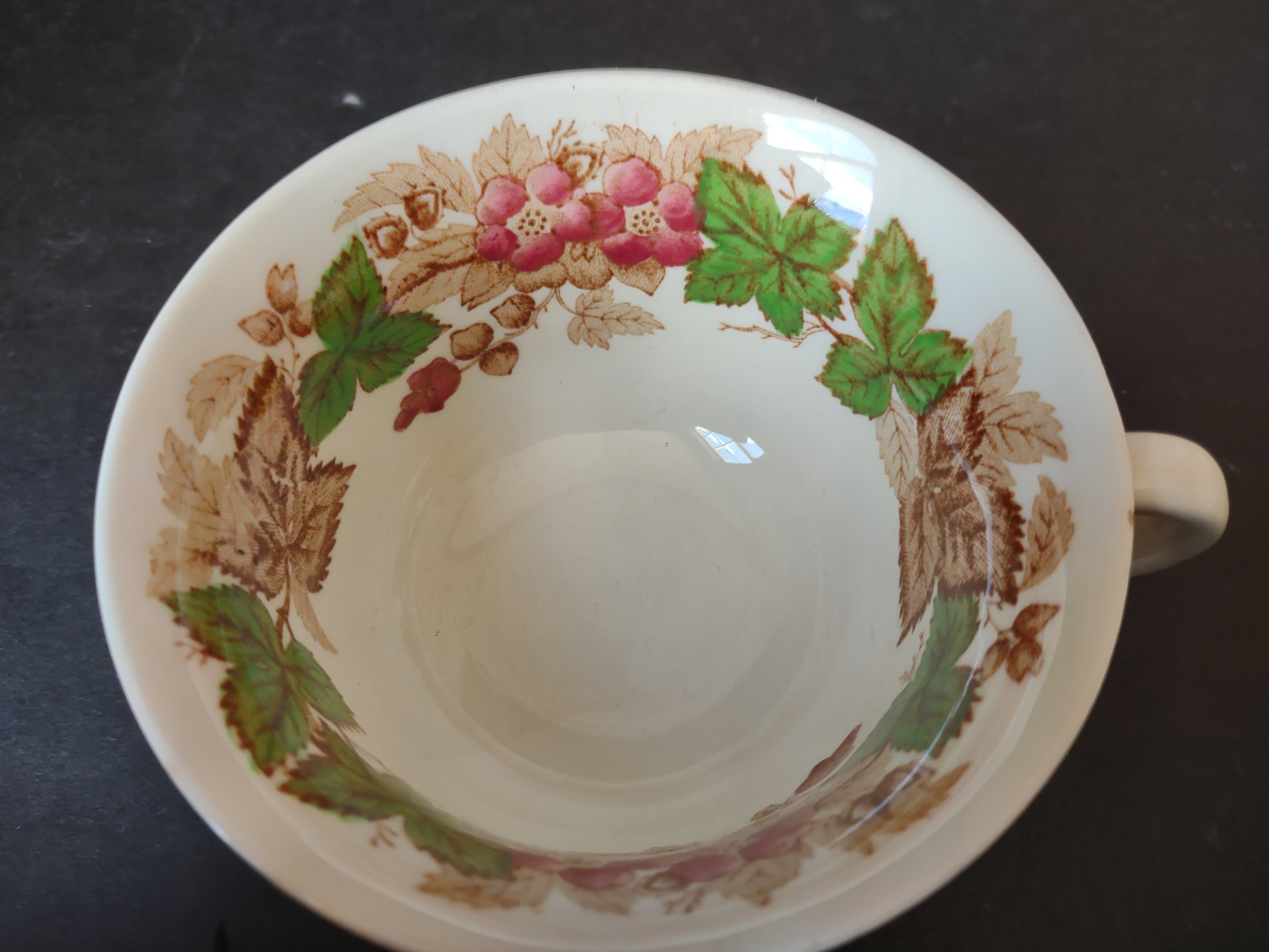 Vintage Wedgwood Wildbriar Teacup Etruria Barlaston England Floral [6061]