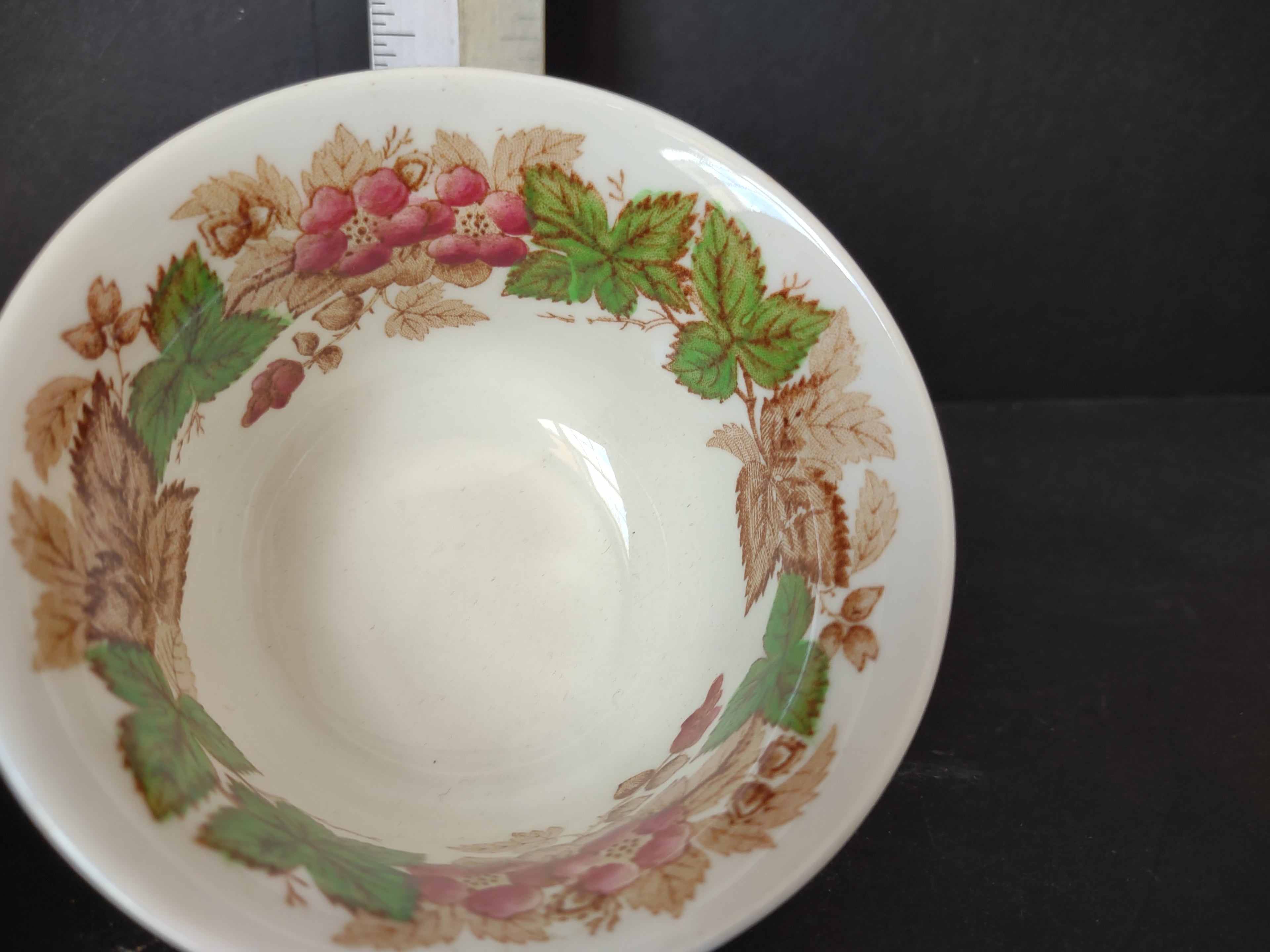 Vintage Wedgwood Wildbriar Teacup Etruria Barlaston England Floral [6061]