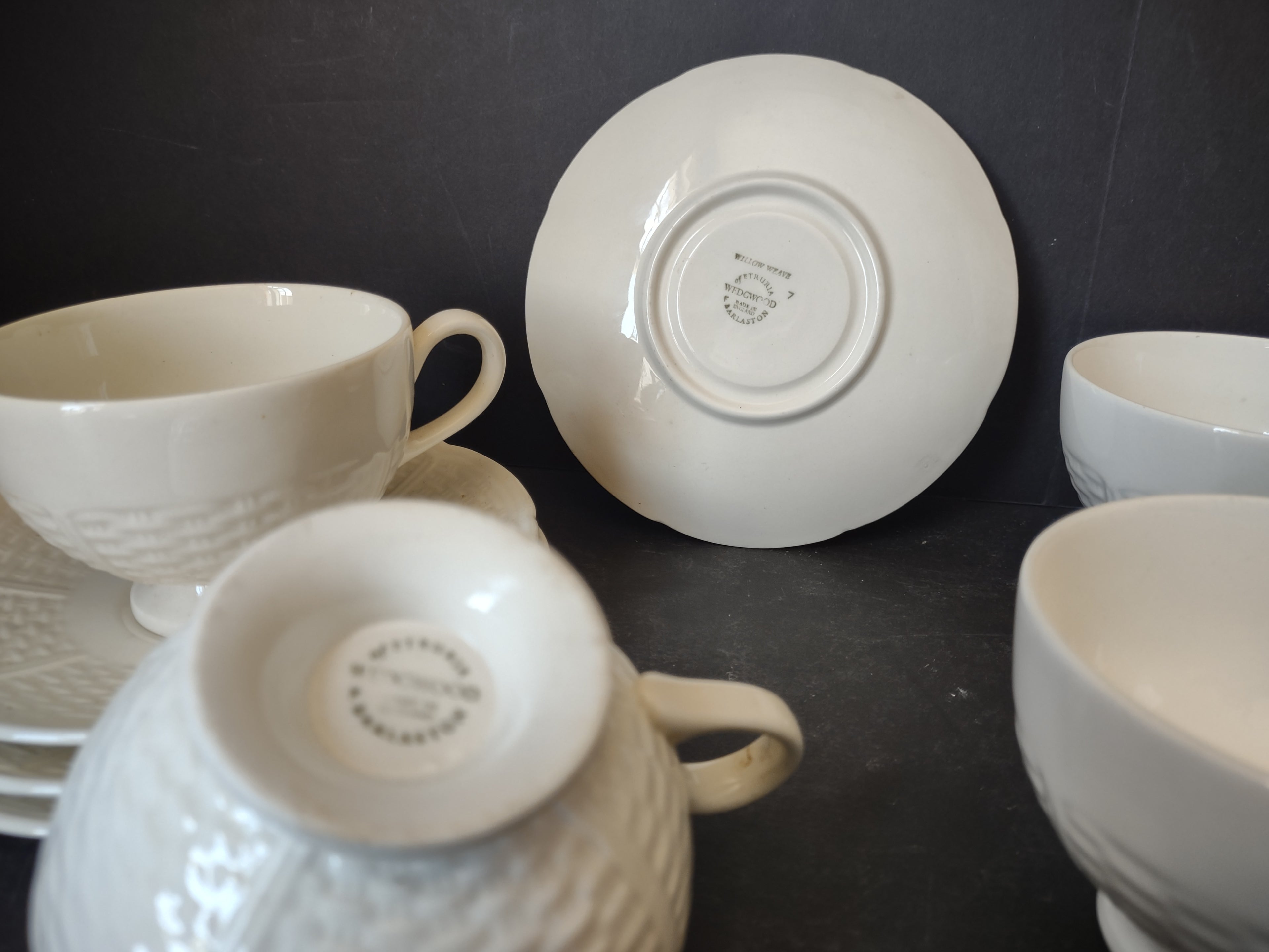 Vintage Wedgwood Nantucket White Basketweave Footed Teacup & Saucer Set x 4 [6105]