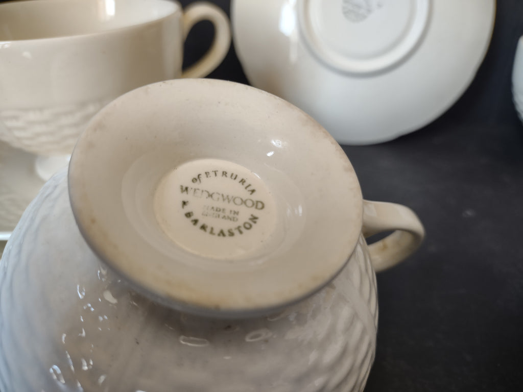 Vintage Wedgwood Nantucket White Basketweave Footed Teacup & Saucer Set x 4 [6105]