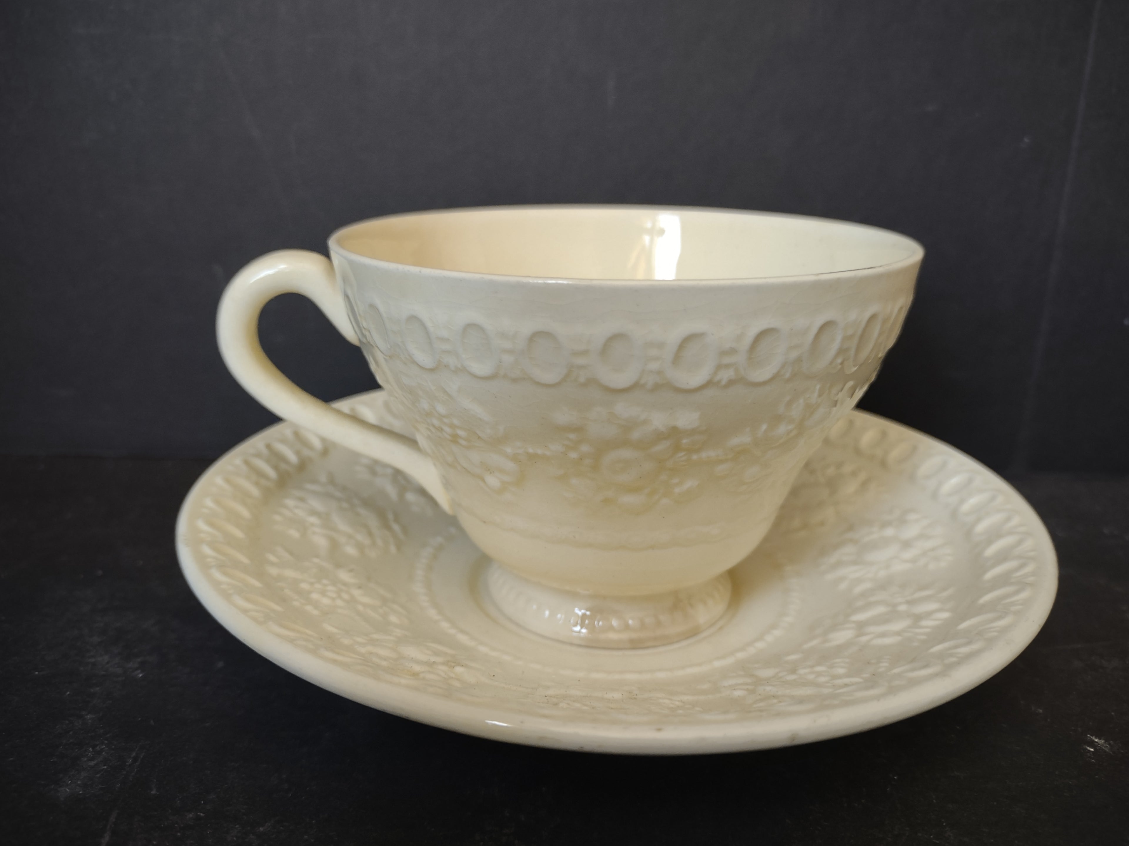 Vintage Wedgwood Wellesley Cream Embossed Cup & Saucer Set [6110]