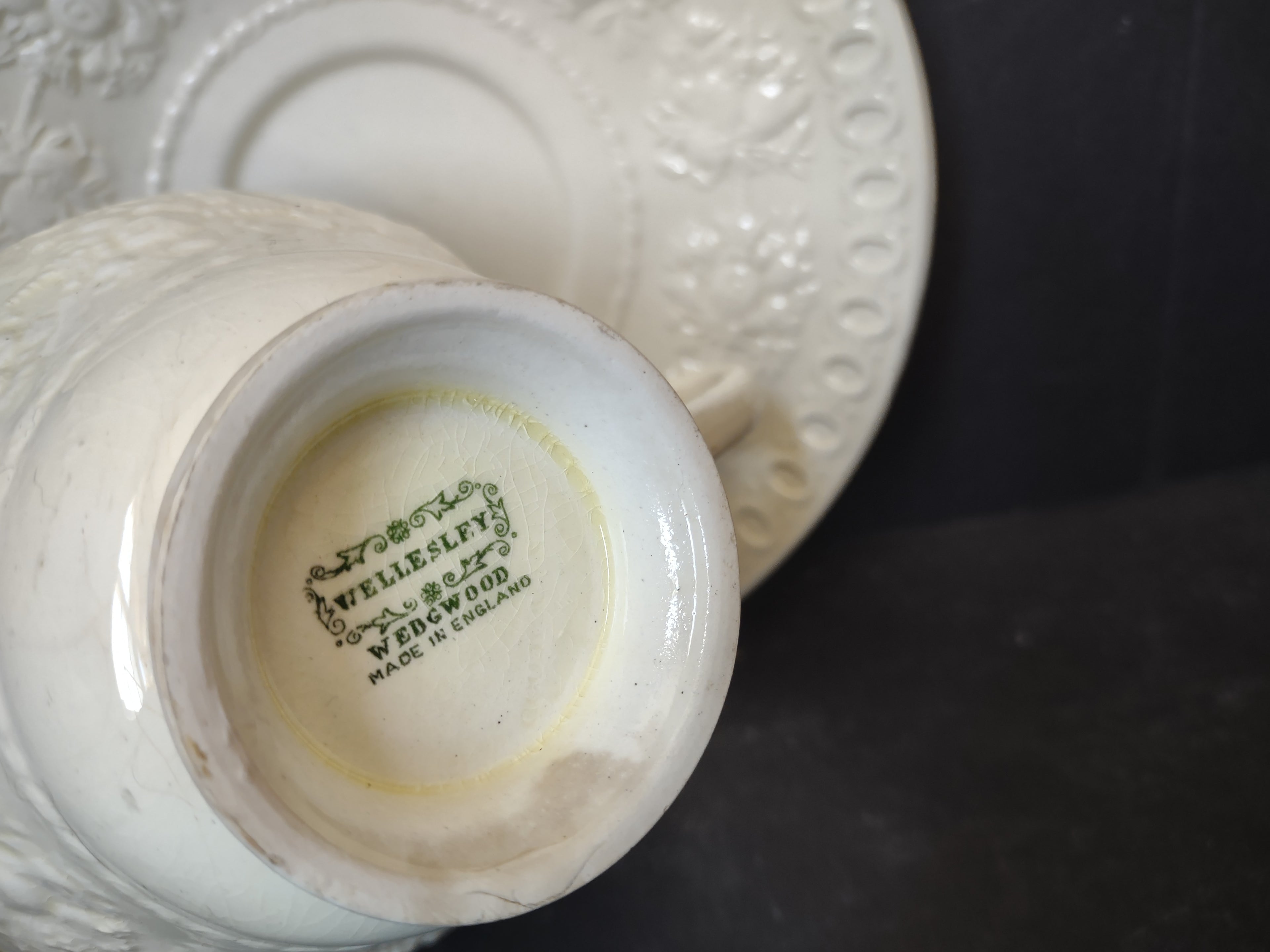 Vintage Wedgwood Wellesley Cream Embossed Cup & Saucer Set [6110]