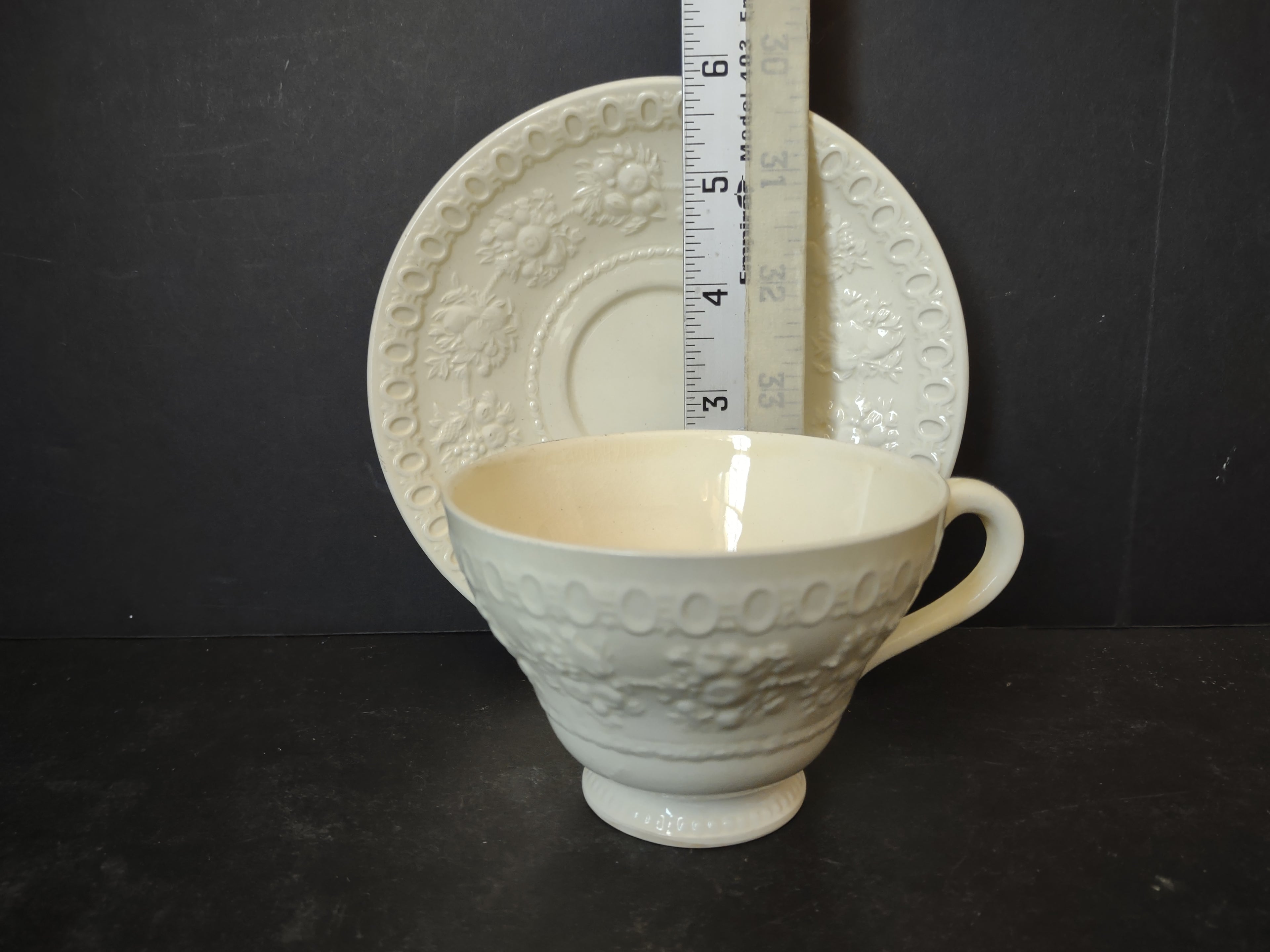 Vintage Wedgwood Wellesley Cream Embossed Cup & Saucer Set [6110]