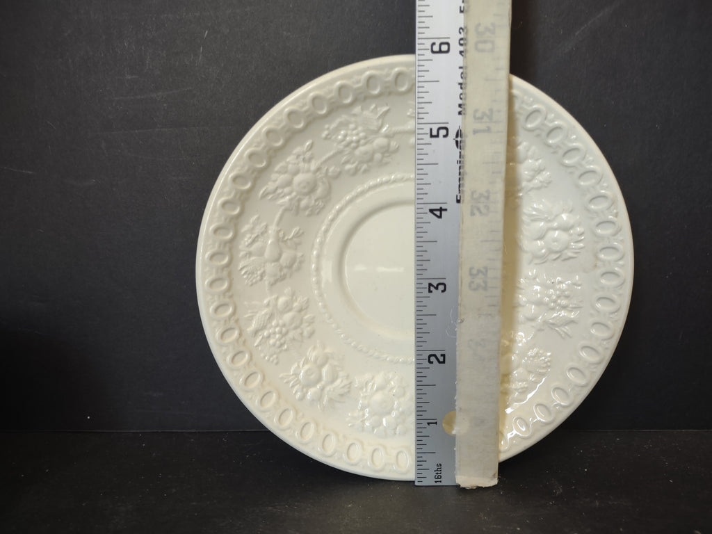 Vintage Wedgwood Wellesley Cream Embossed Floral Reticulated Saucer [6109]