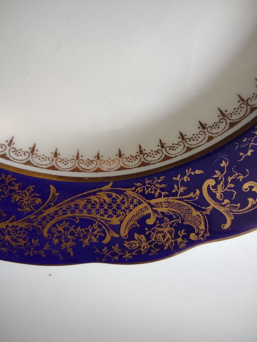 Vintage Wedgwood Dinner Plate Cobalt Blue Gold Acanthus England [6124]