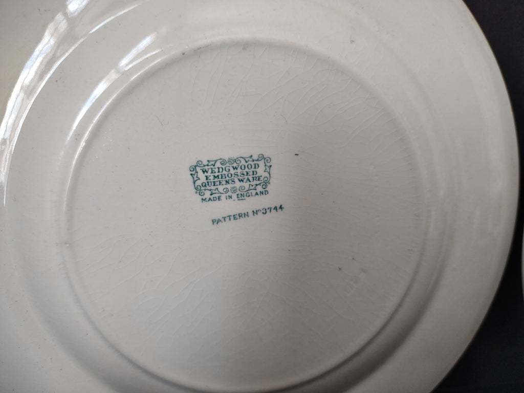 Vintage Wedgwood Embossed Queens Ware Small Plates Pair Crazing [6169]