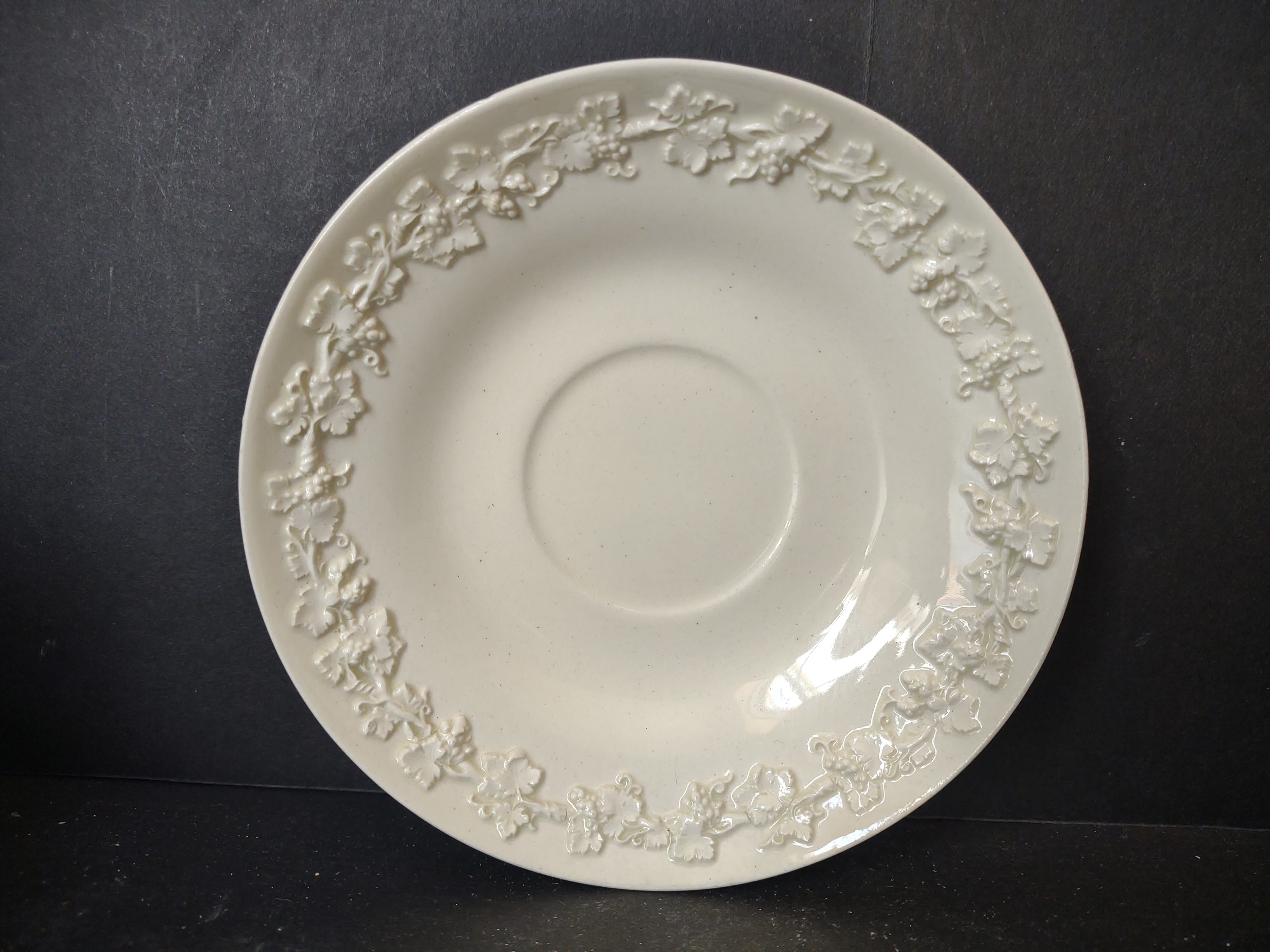 Vintage Wedgwood Etruria England Embossed Grapevine Cup Saucer Set of 2 [6168]