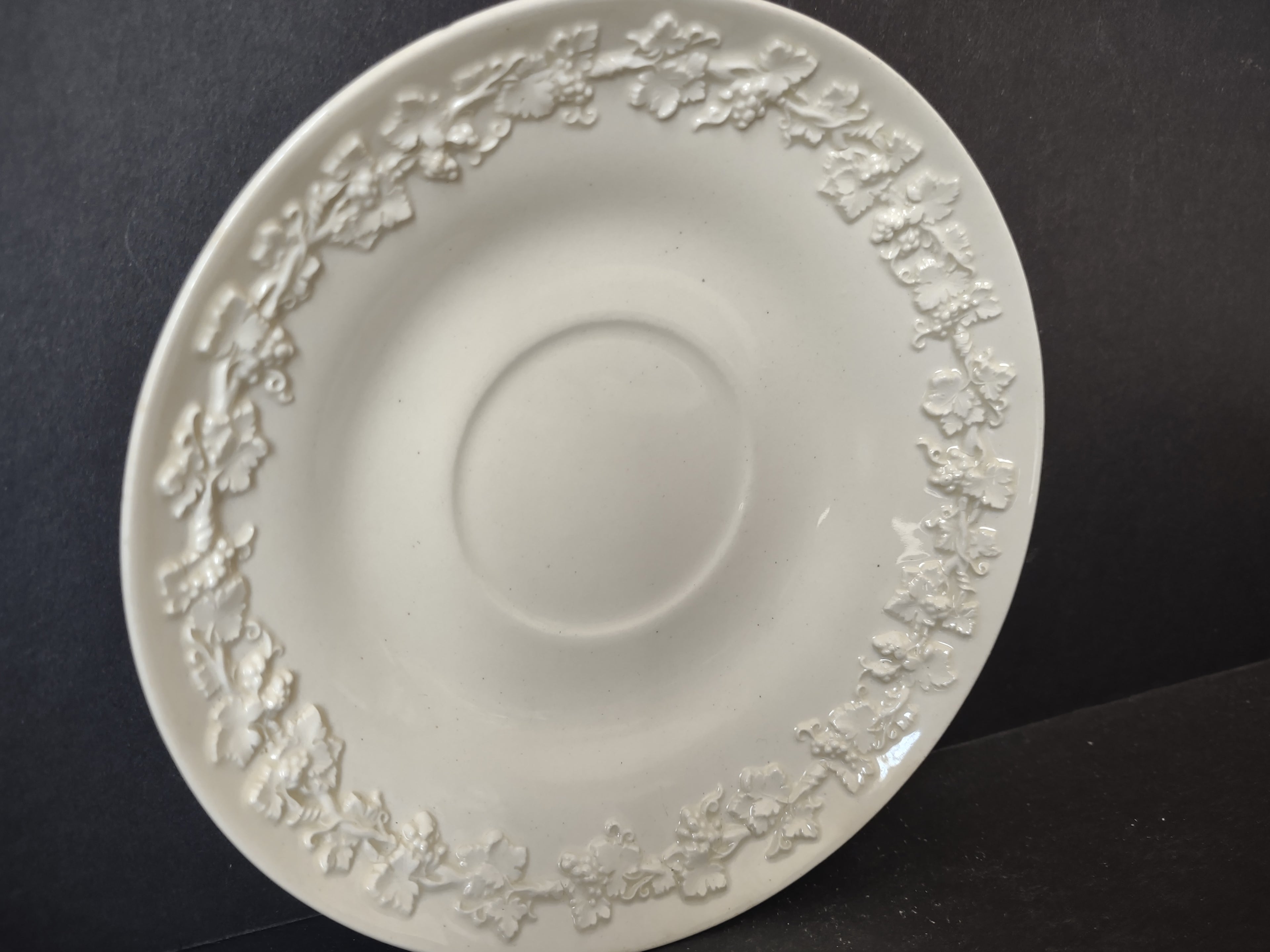 Vintage Wedgwood Etruria England Embossed Grapevine Cup Saucer Set of 2 [6168]