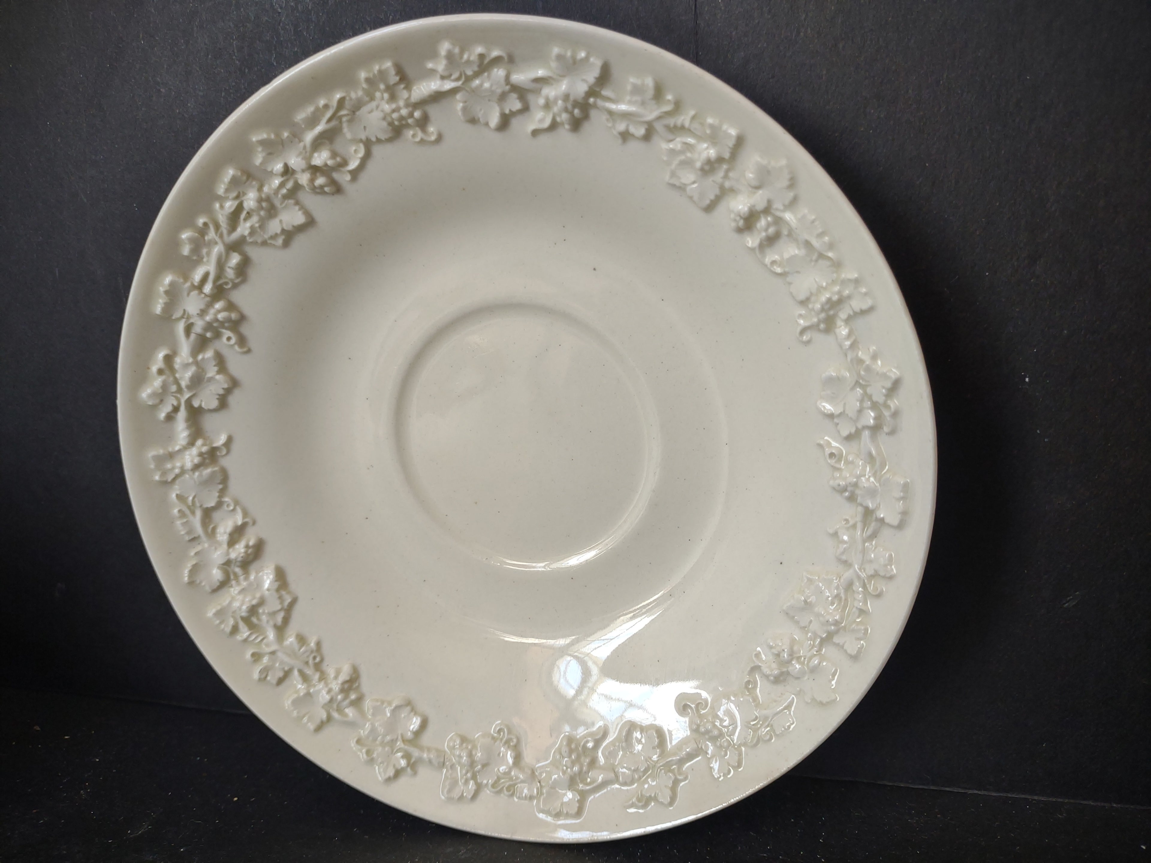 Vintage Wedgwood Etruria England Embossed Grapevine Cup Saucer Set of 2 [6168]