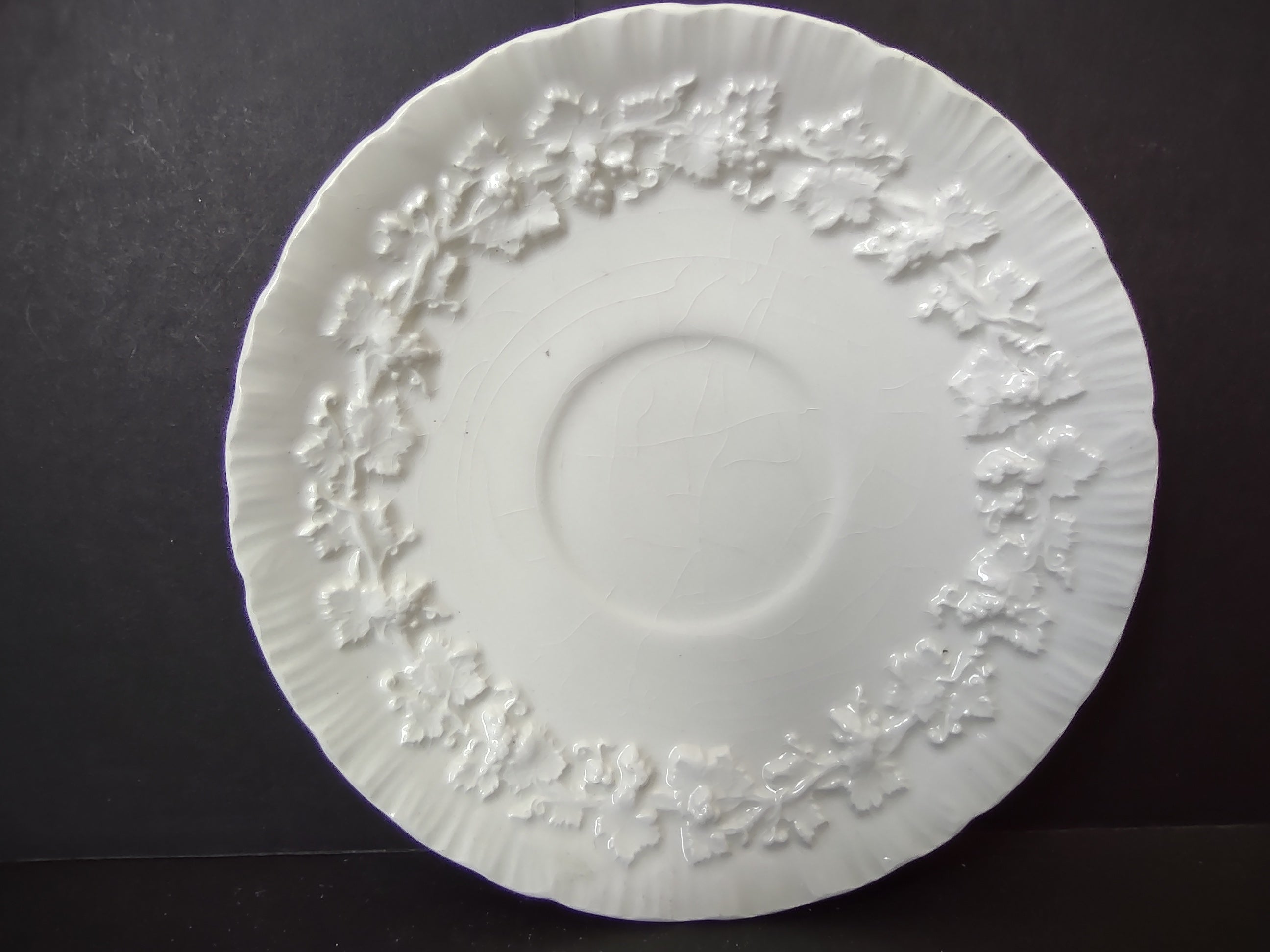 Vintage Wedgwood Etruria Arlas White Embossed Floral Saucer Crazing [6165]
