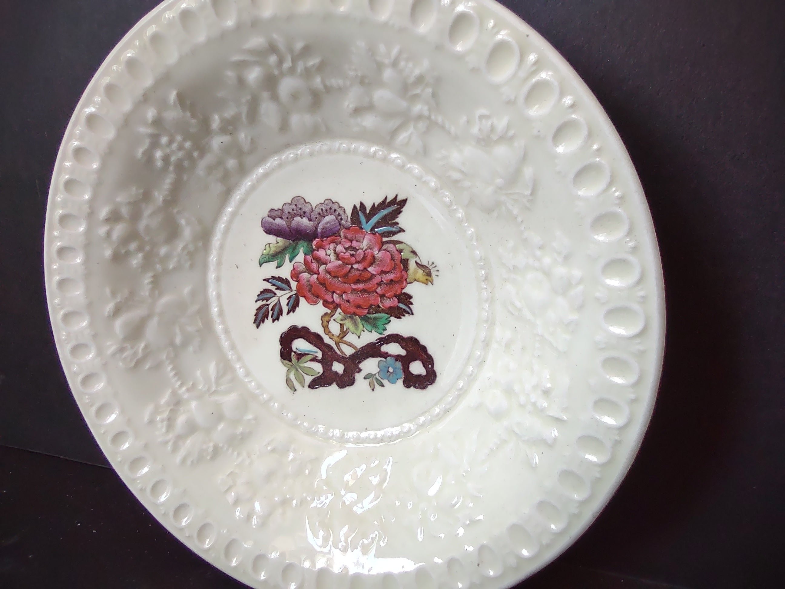 Vintage Wedgwood Bullfinch Wellesley Embossed Floral Small Bowl England [6164]
