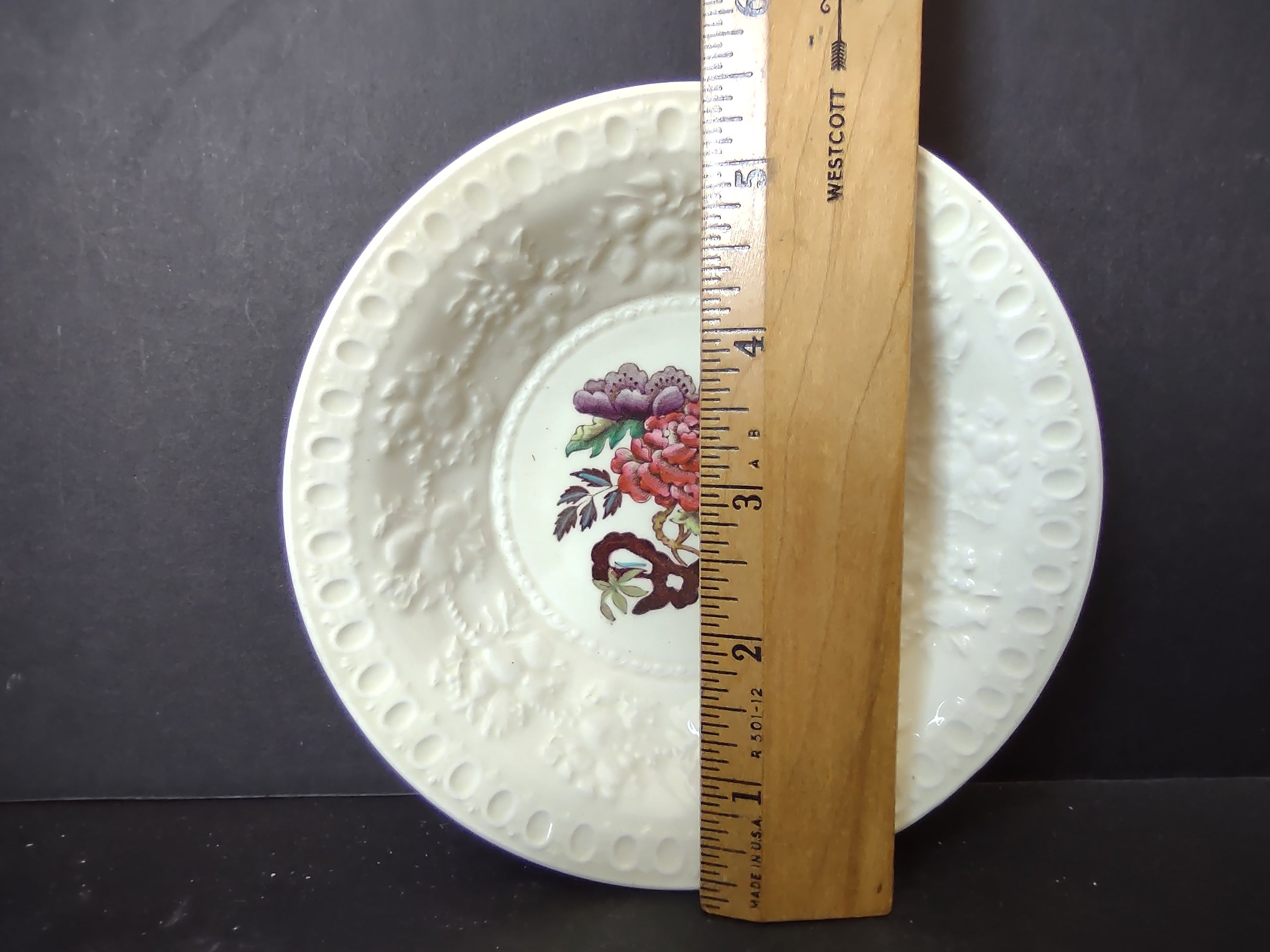 Vintage Wedgwood Bullfinch Wellesley Embossed Floral Small Bowl England [6164]