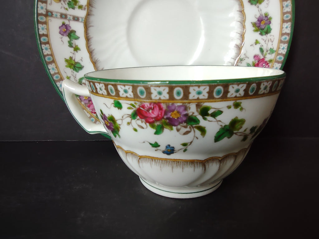 Vintage Floral Cup Saucer Green Border Gold Roses Pansies Ivy [6160]