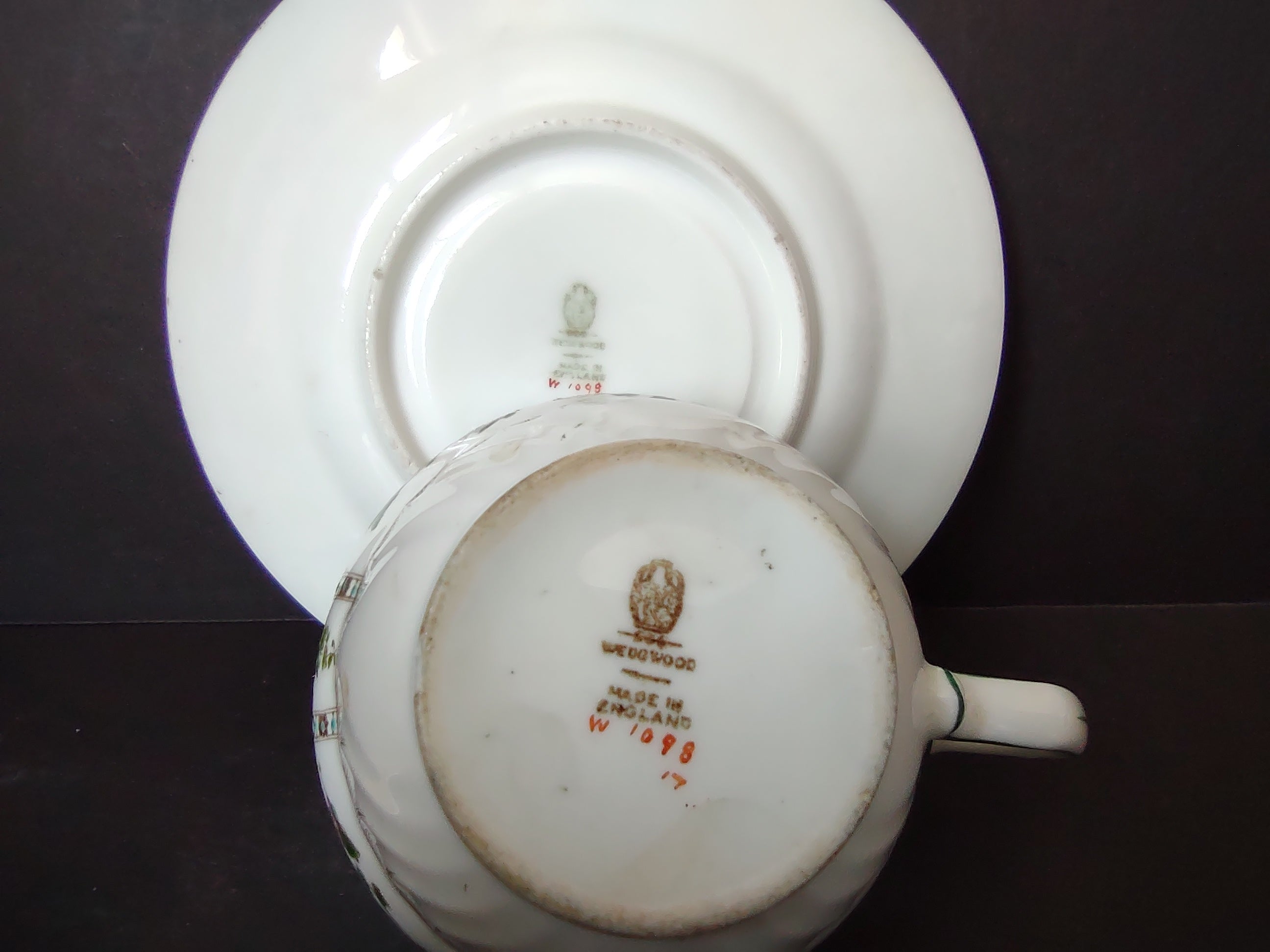 Vintage Floral Cup Saucer Green Border Gold Roses Pansies Ivy [6160]