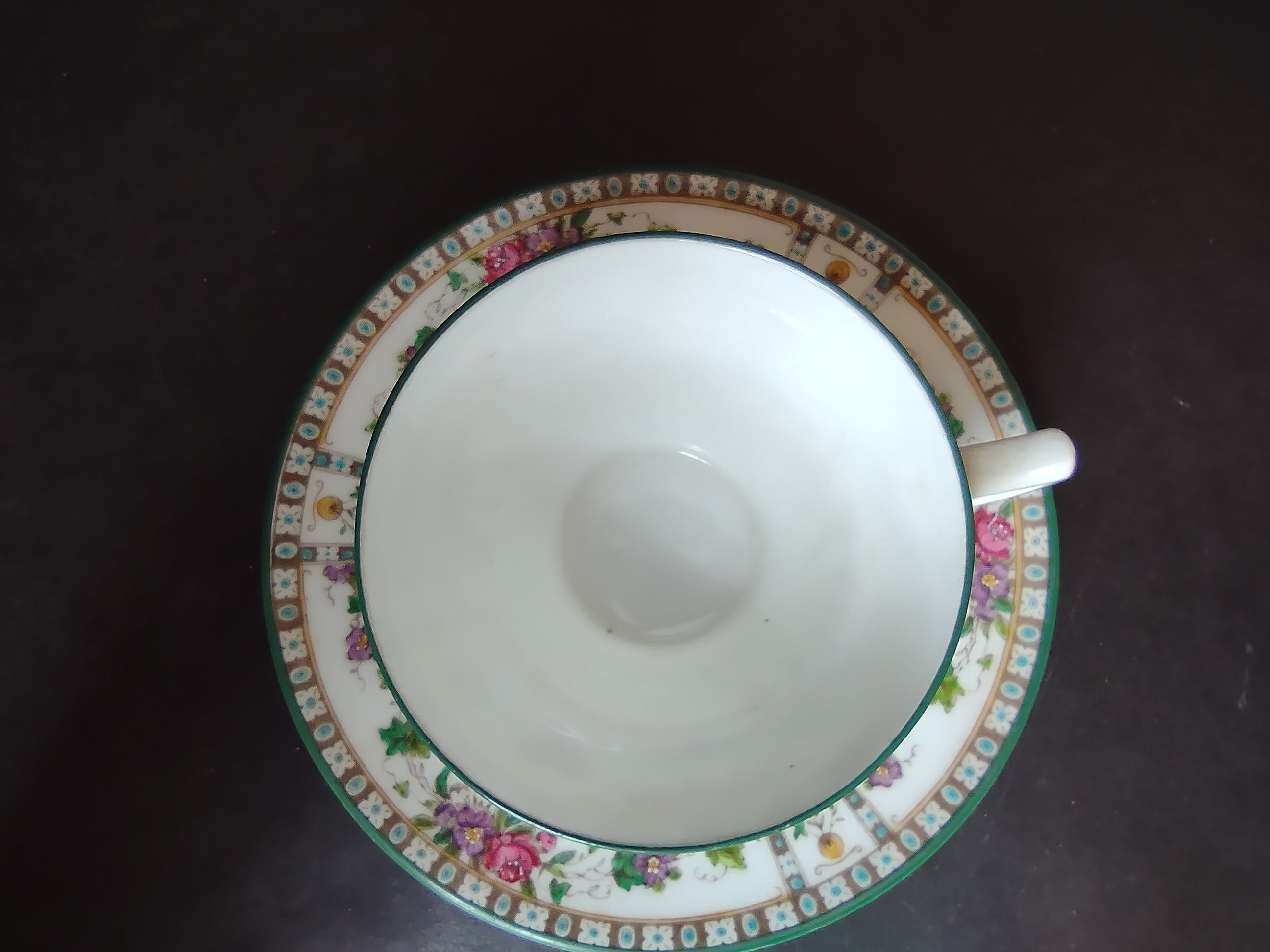 Vintage Floral Cup Saucer Green Border Gold Roses Pansies Ivy [6160]
