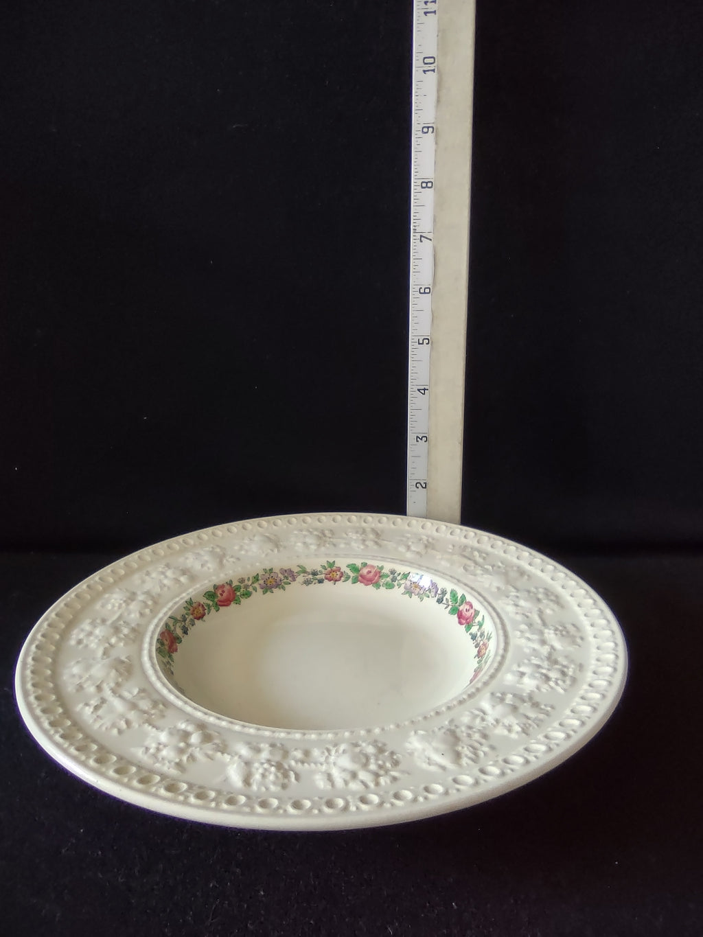 Vintage Wedgwood Wellesley Balmoral Rimmed Soup Bowls England Pair [6128]