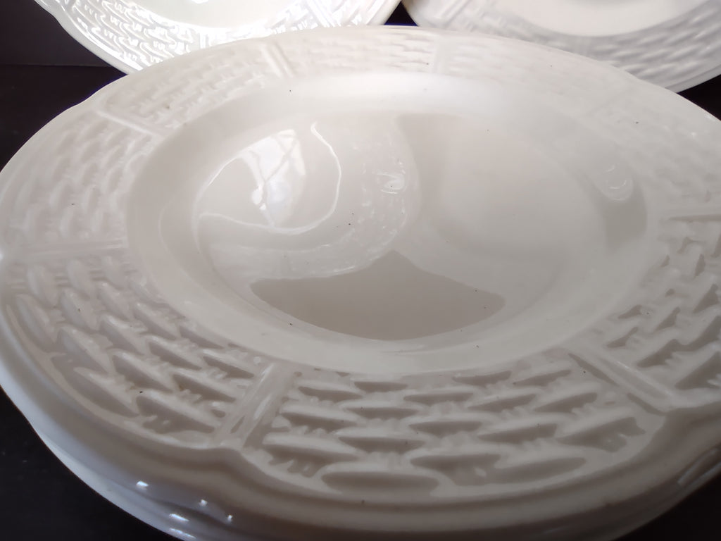 Vintage Wedgwood Willow Weave White Plates Set of 6 Etruria Barlaston [6152]