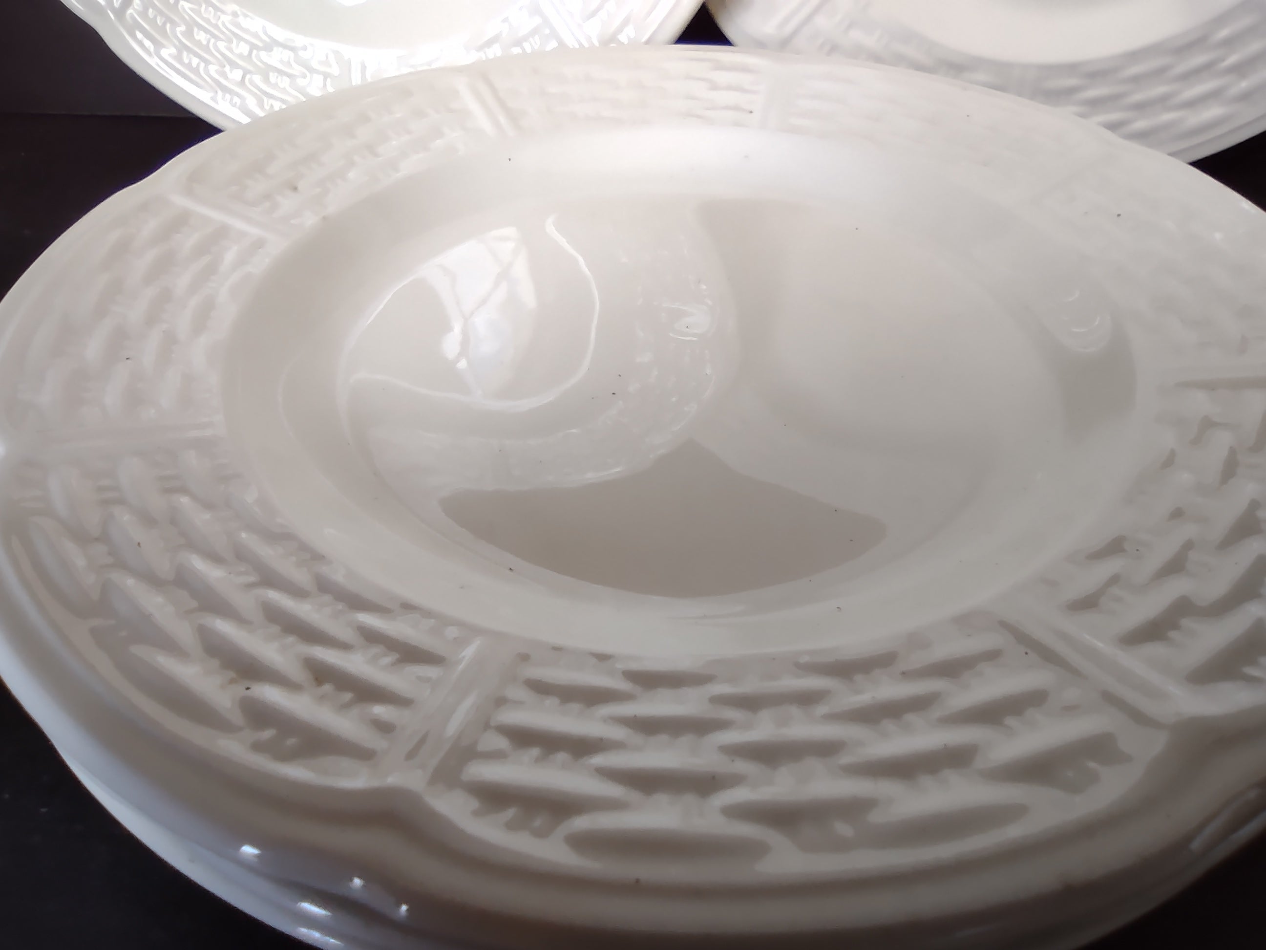 Vintage Wedgwood Willow Weave White Plates Set of 6 Etruria Barlaston [6152]