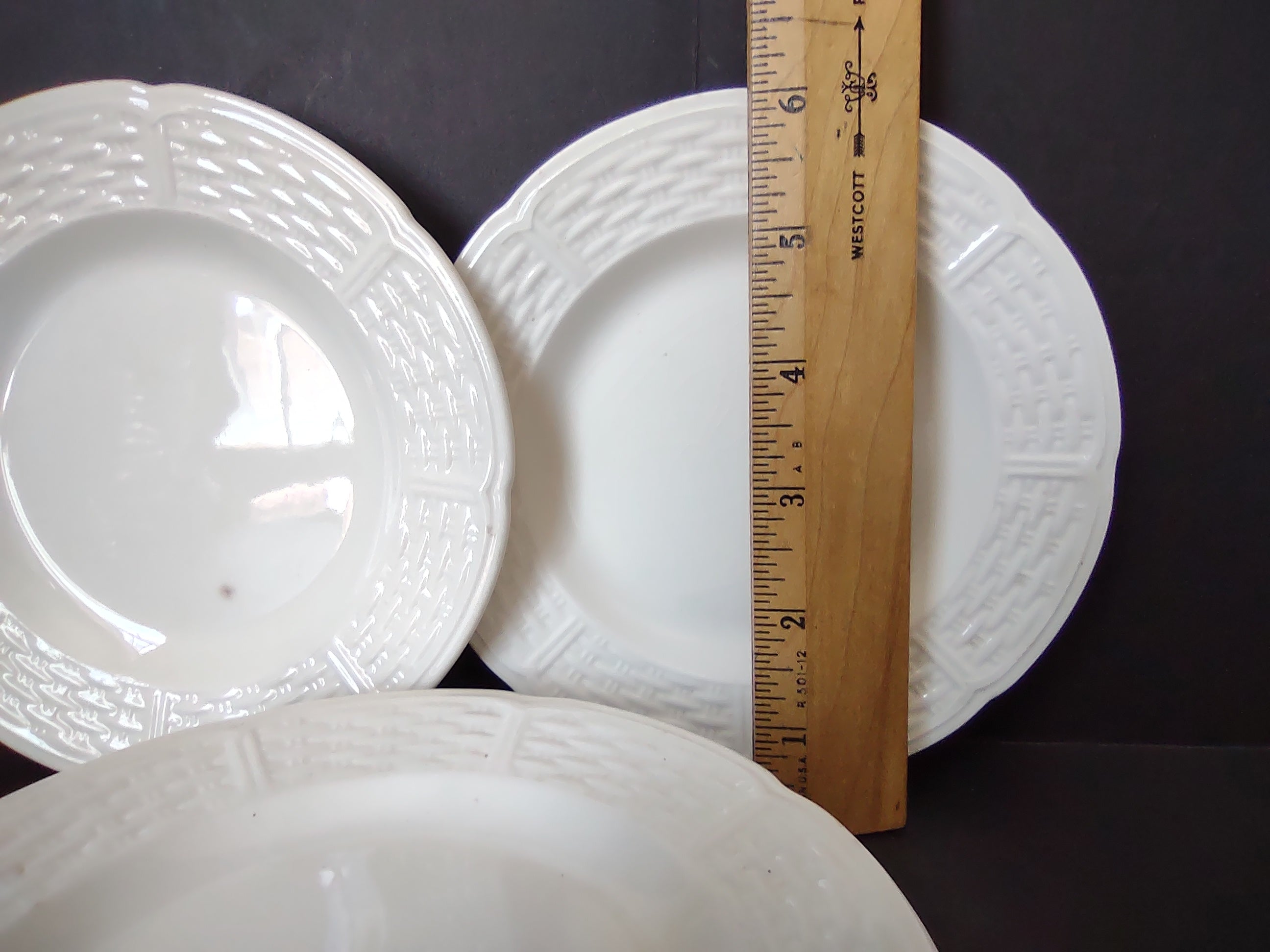 Vintage Wedgwood Willow Weave White Plates Set of 6 Etruria Barlaston [6152]