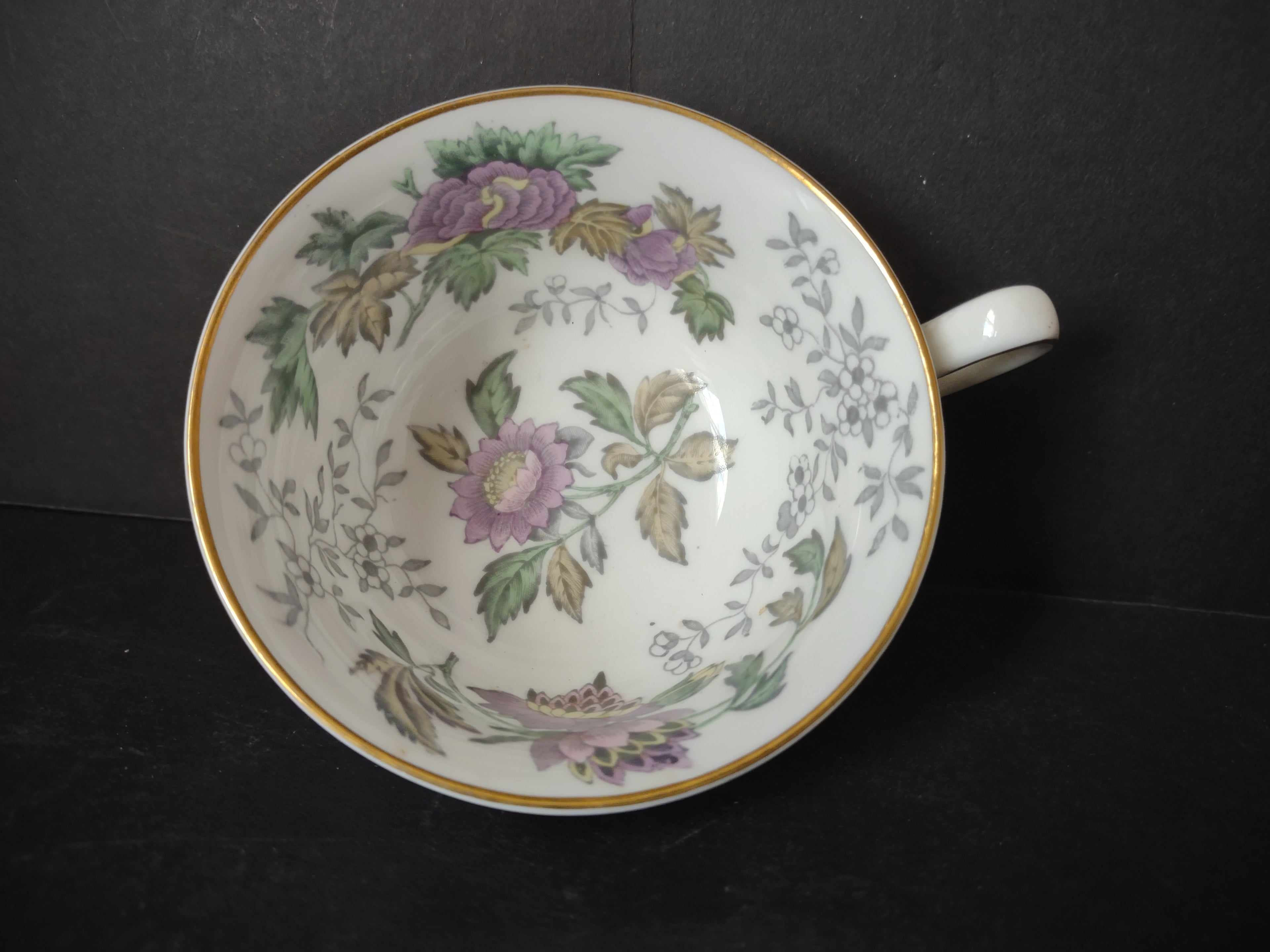Vintage Wedgwood Bone China Avon Pattern Teacup Purple Floral Gold Trim [6151]